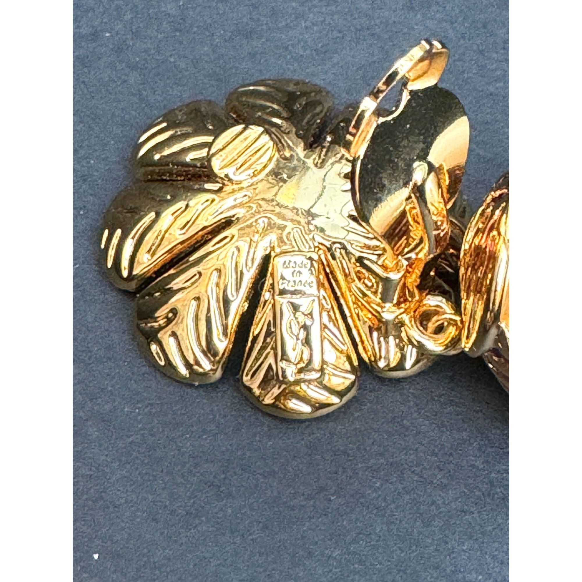 Yves Saint Laurent Gripoix Statement Floral Design Size ONE SIZE - 7 Thumbnail