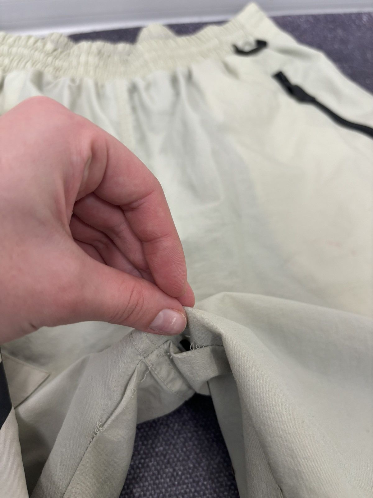 Japanese Brand Vintage Vision Y2K Beige Japanese Hype Baggy Nylon Pants Size US 34 / EU 50 - 23 Thumbnail