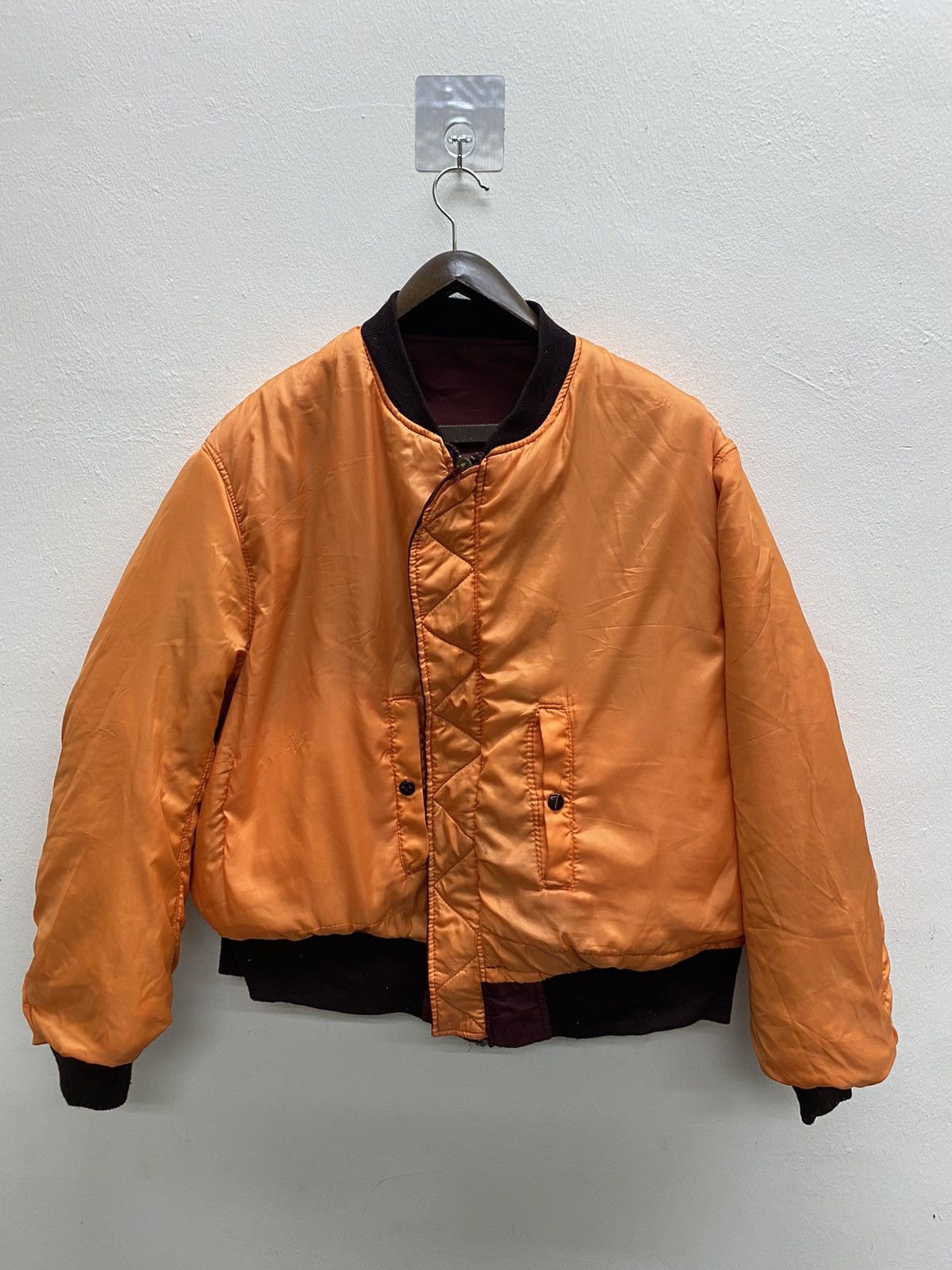 Alpha Industries Rare Vtg Alpha Industries Bomber Jacket Red Calour Size US L / EU 52-54 / 3 - 5 Thumbnail