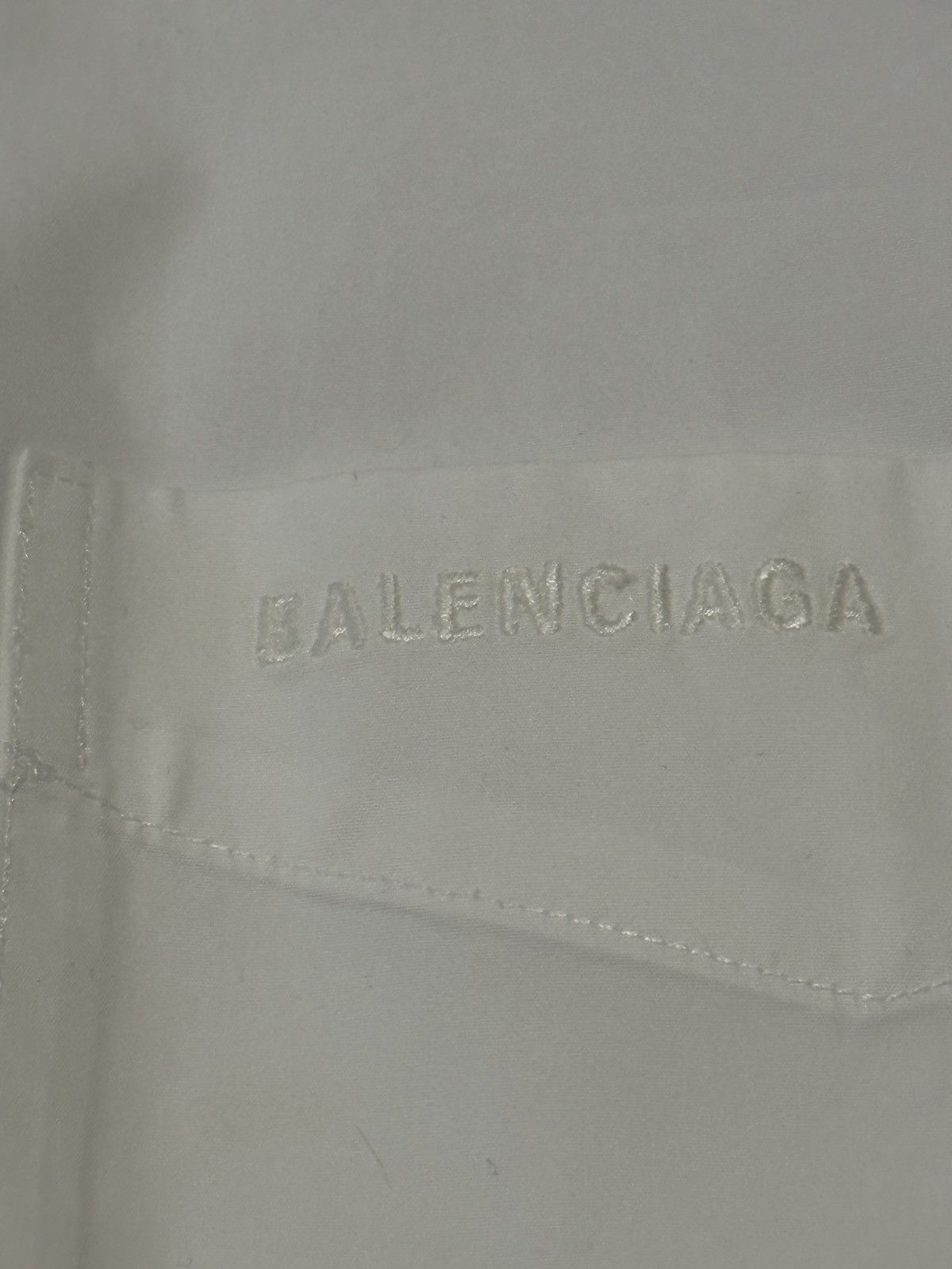 Balenciaga Balenciaga White Button Up Swinger Shirt Size M / US 6-8 / IT 42-44 - 3 Thumbnail