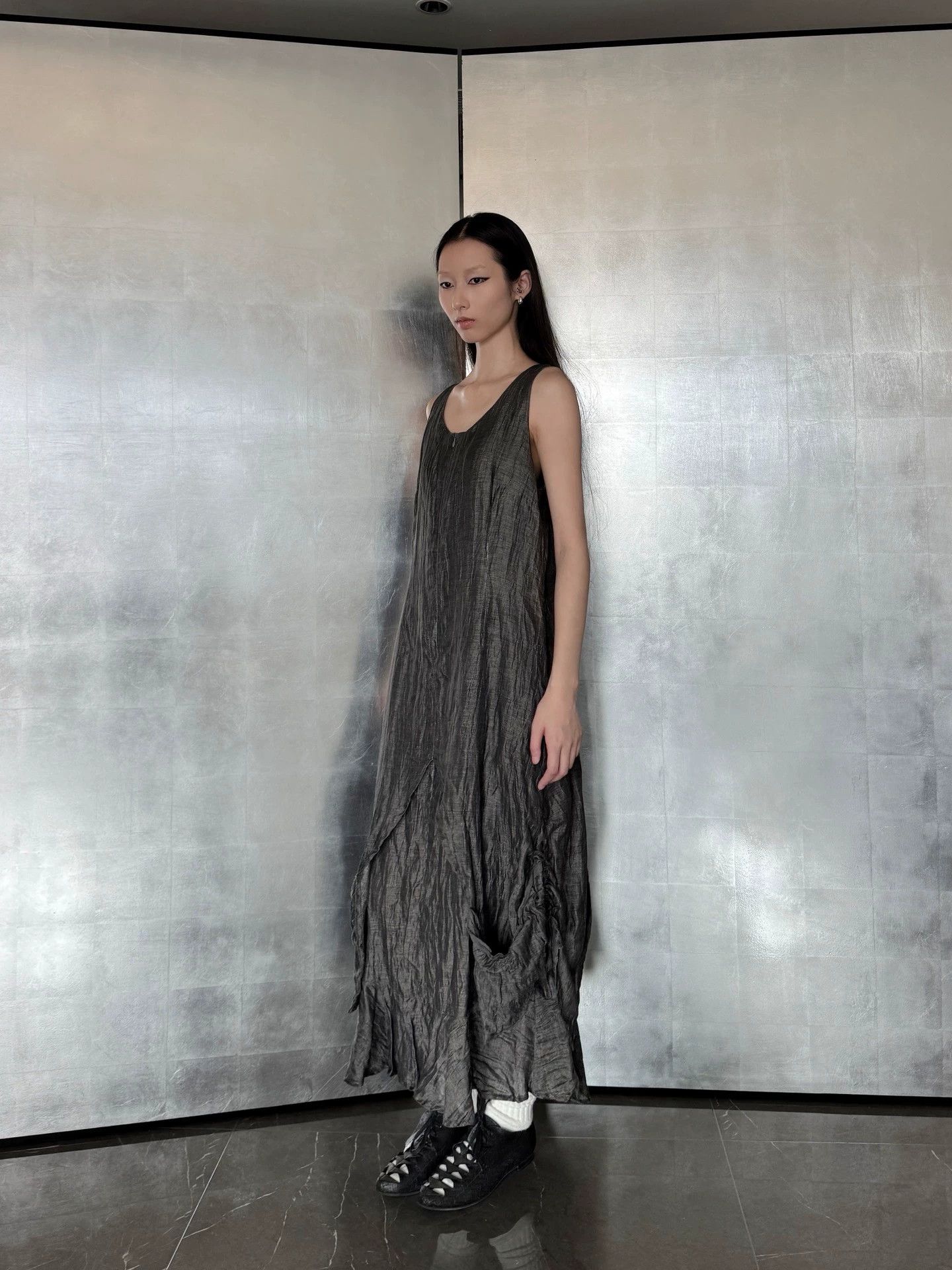 Other French Brand Pleated Linen Sheen Collar Dress Set Size M / US 6-8 / IT 42-44 - 2 Thumbnail