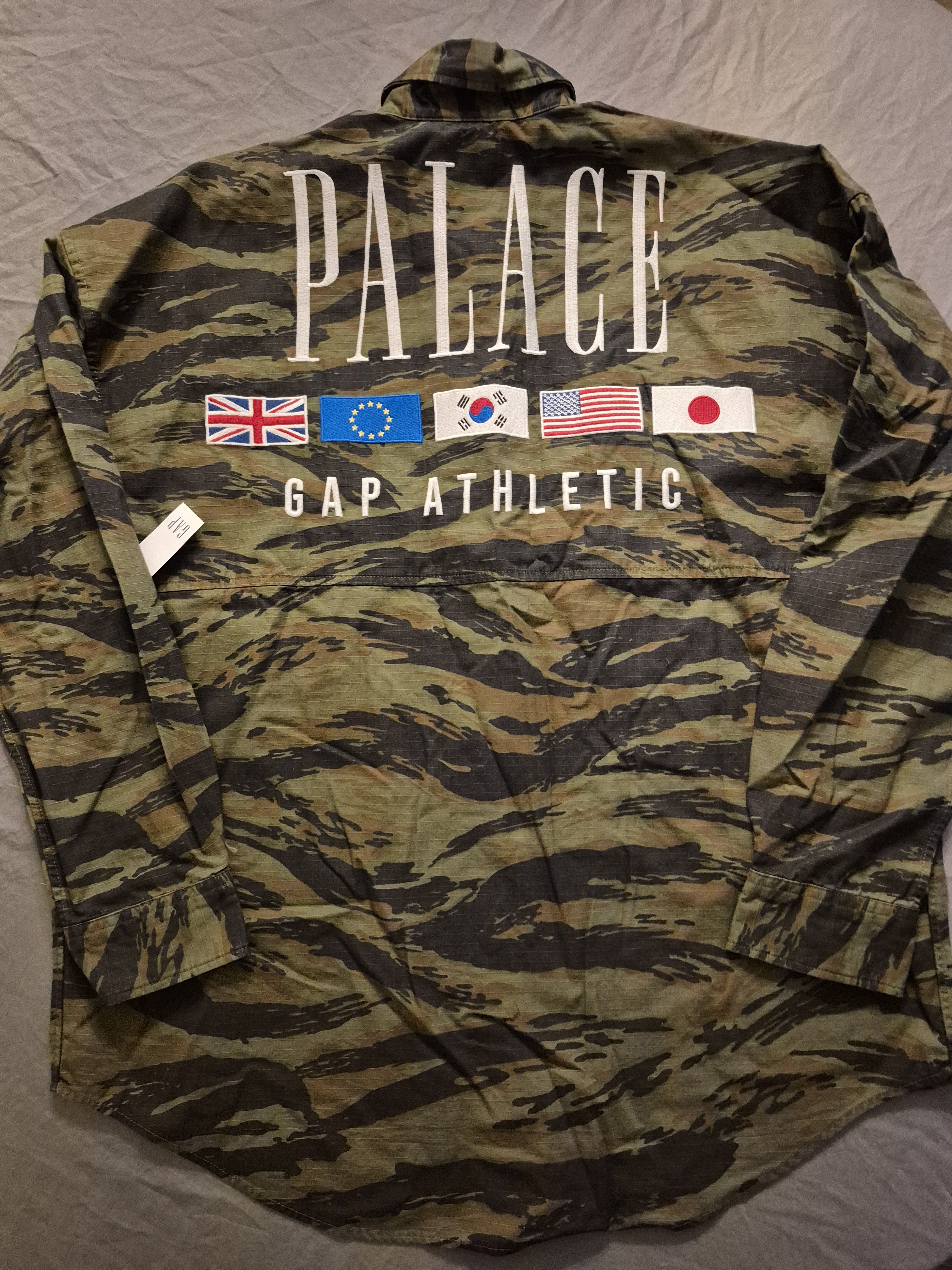 Gap × Palace Palace Gap Oxford Drop Shoulder Camo Size Small Size US S / EU 44-46 / 1 - 1 Thumbnail