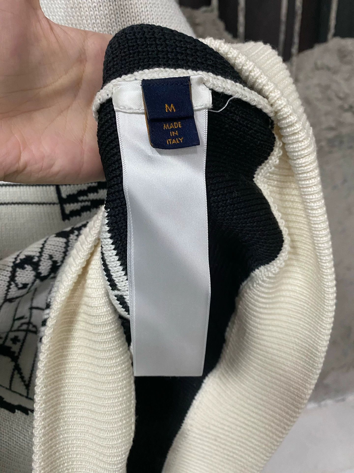 Louis Vuitton Louis Vuitton LV musical note sweater. Size: M. Size M / US 6-8 / IT 42-44 - 7 Thumbnail