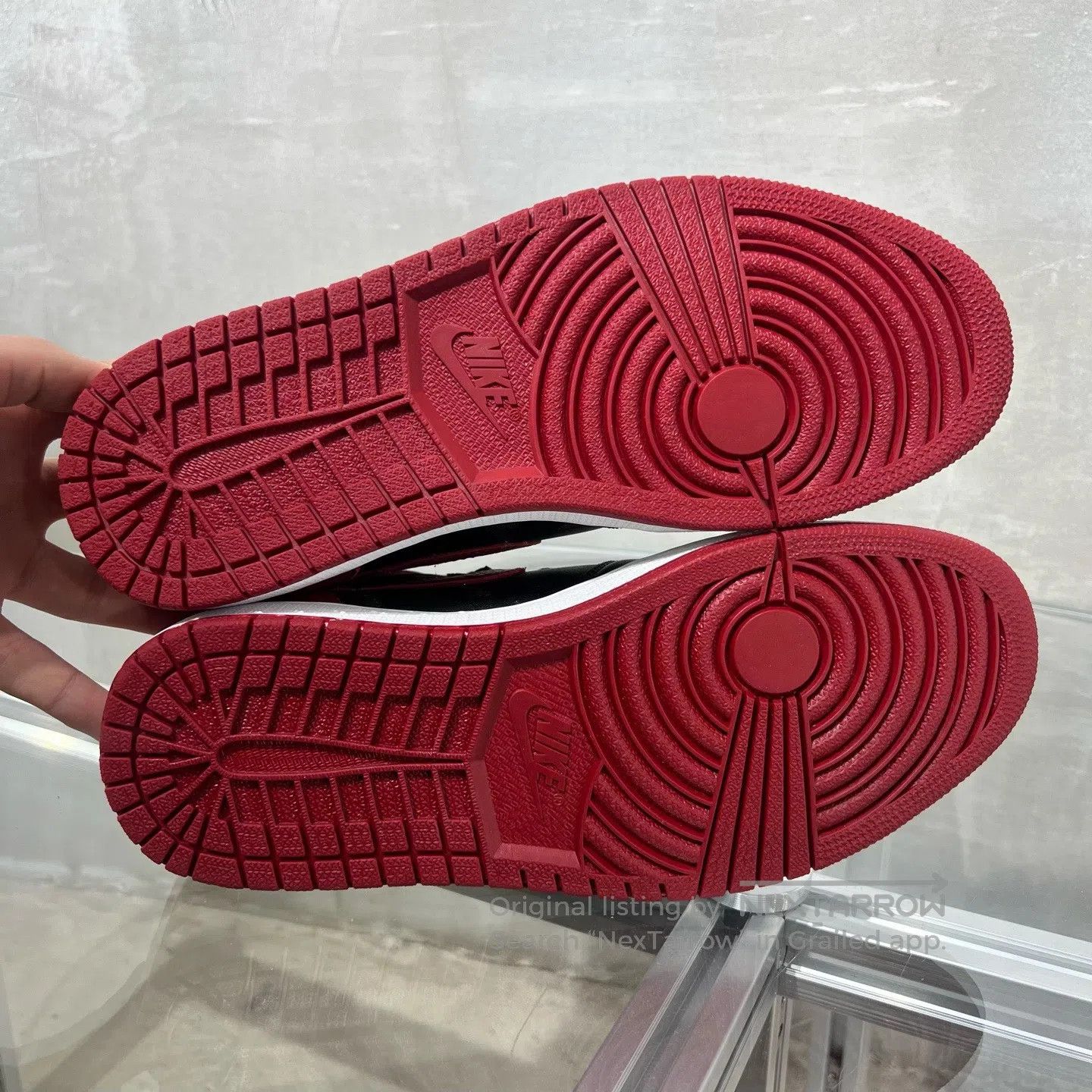 Nike Nike AJ1 Black and Red shoes Size US 9 / EU 42 - 7 Thumbnail