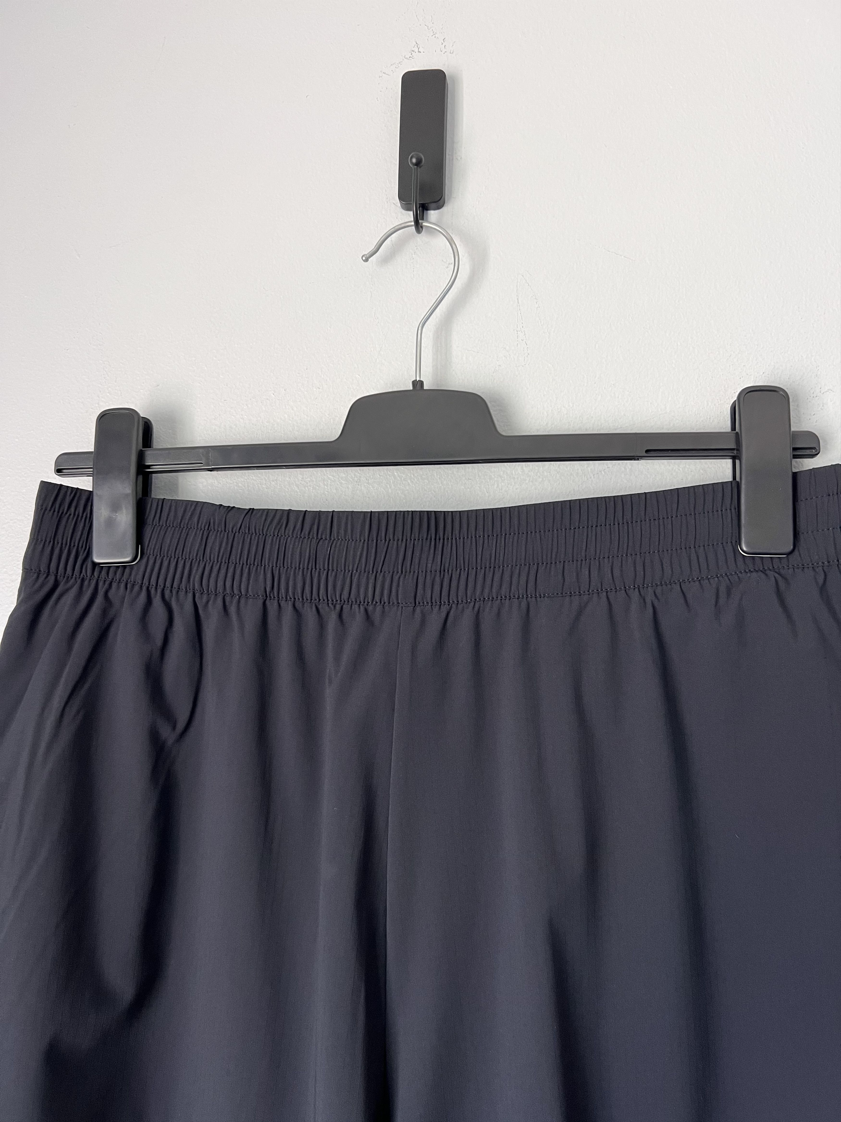 Maison Margiela × Salomon MM6 Maison Margiela Salomon Shorts in Black Size US 34 / EU 50 - 2 Thumbnail