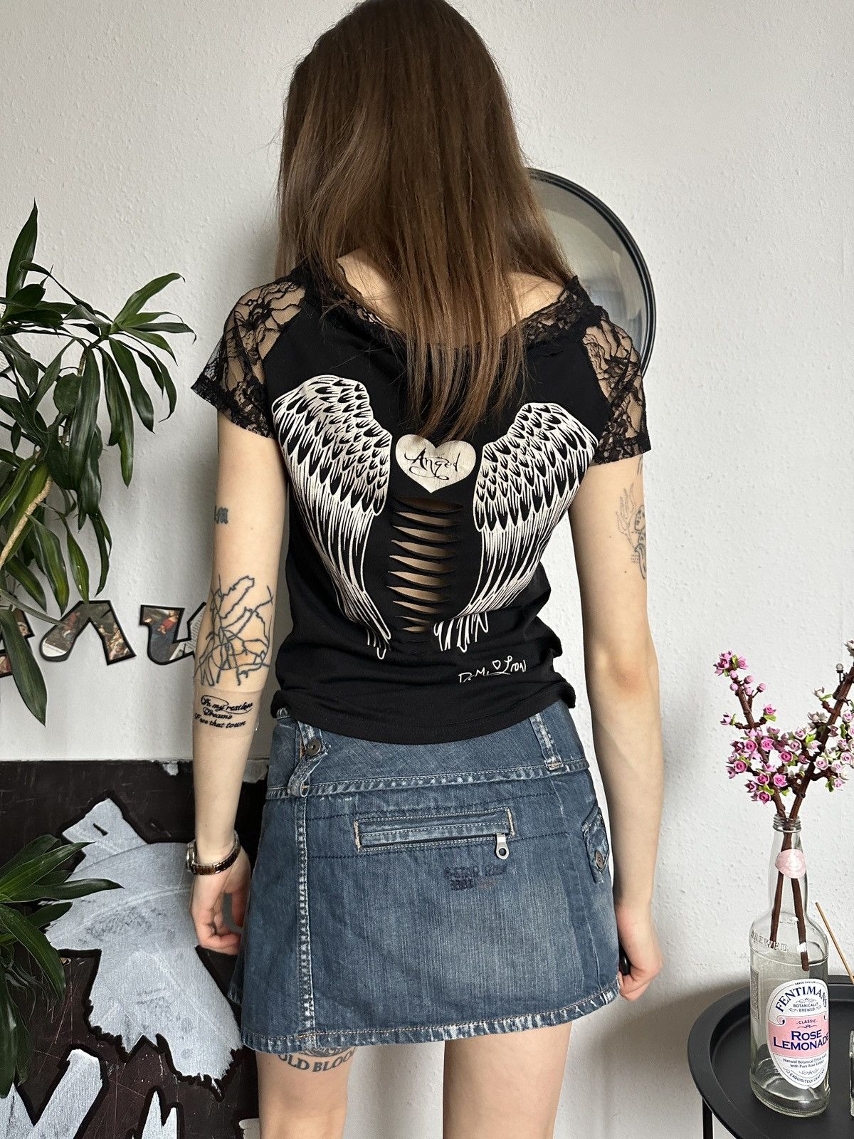Affliction Punky Sexy Lace Angel Wings Printed Cut out T-Shirt Size ONE SIZE - 2 Thumbnail