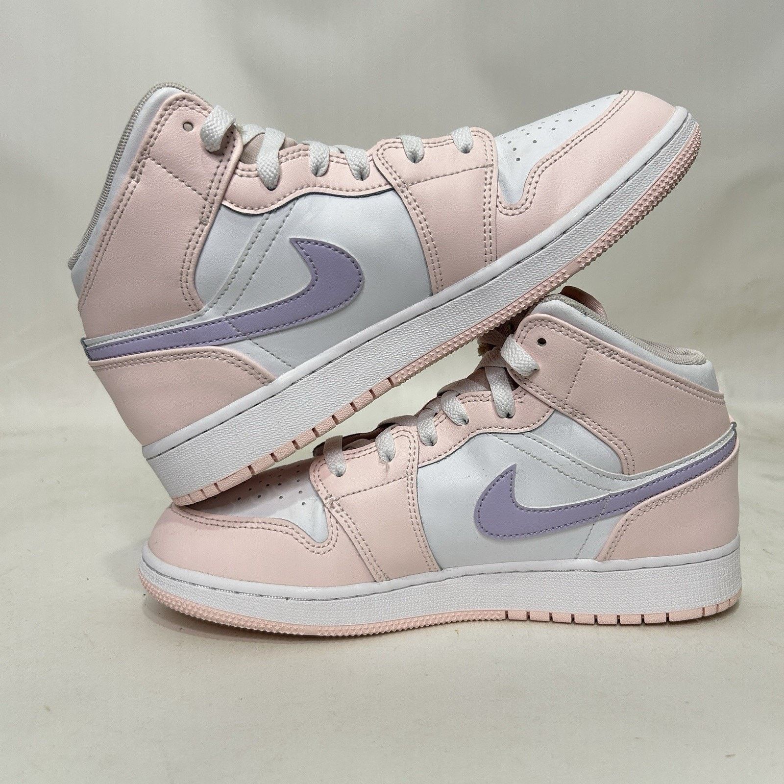 Nike Nike Air Jordan 1 Mid Retro GS “Pink Wash Violet Frost” Size US 8.5 / IT 38.5 - 3 Thumbnail