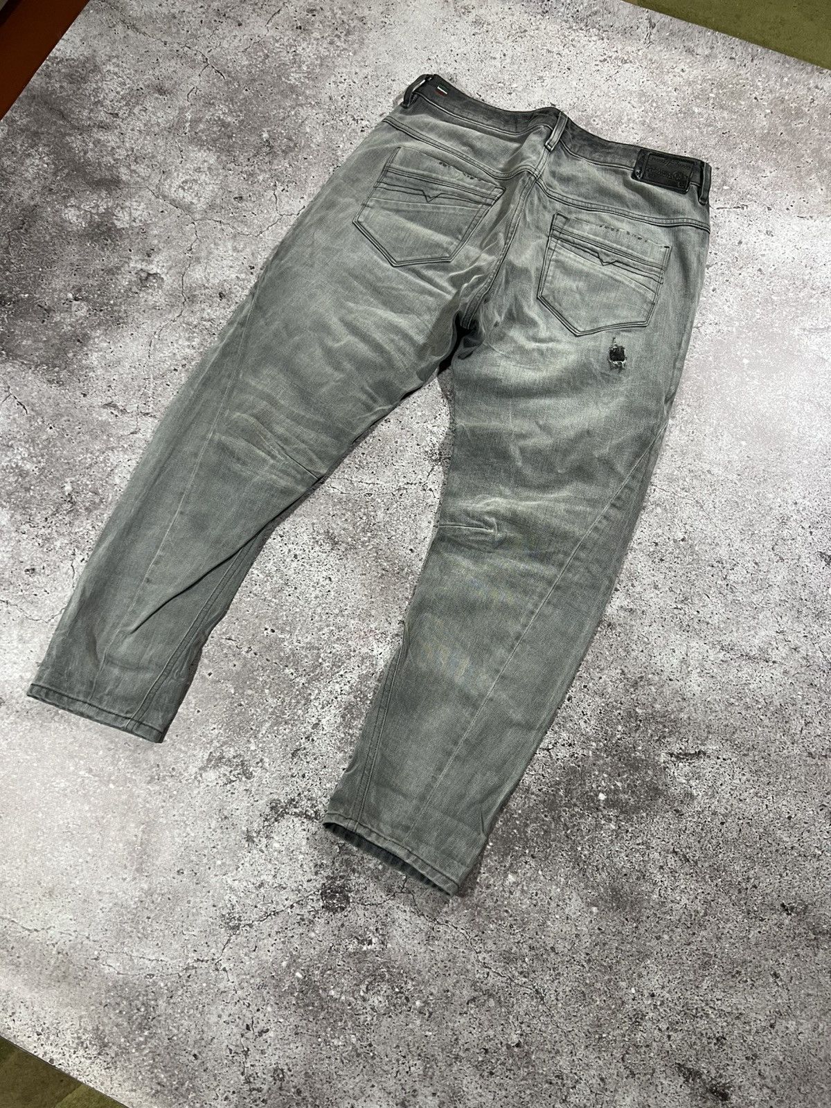 Diesel Vintage Diesel Jeans Distressed Wash Japanese Crazy y2k 90s Size US 32 / EU 48 - 3 Thumbnail