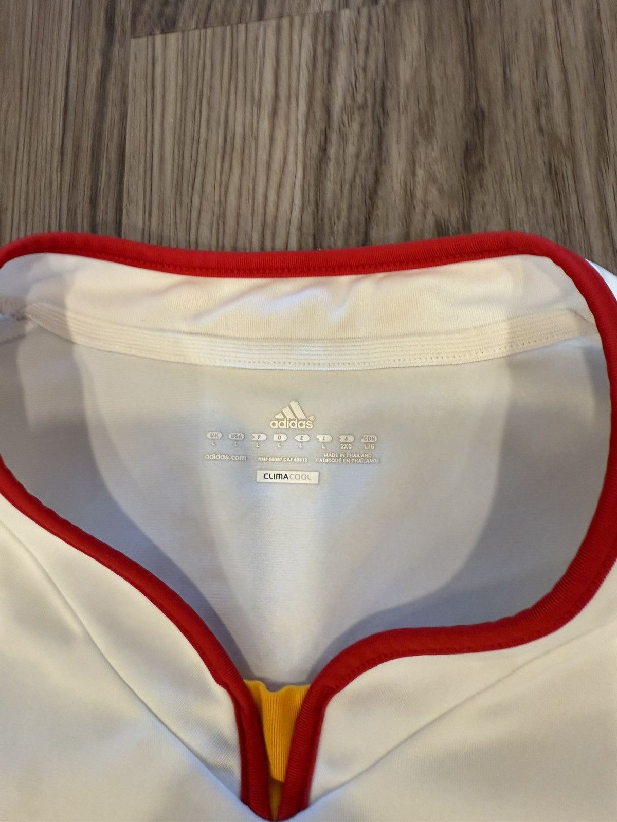 Adidas Adidas Spain white jersey Size US L / EU 52-54 / 3 - 5 Thumbnail