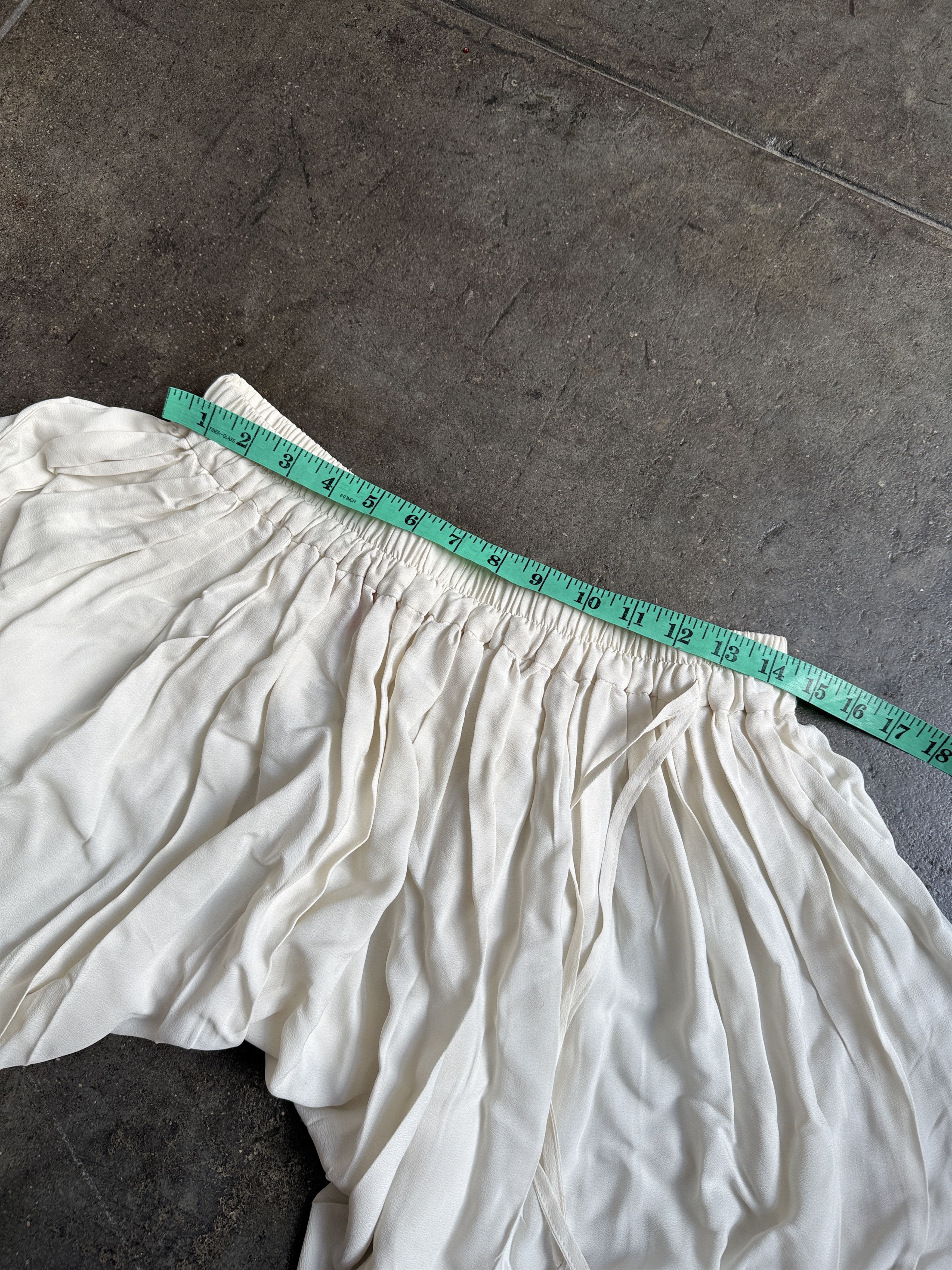 Vivienne Westwood 900$+ Red Label 2015 White Silk Blend Flowy Skirt Size 30" / US 8 / IT 44 - 8 Thumbnail