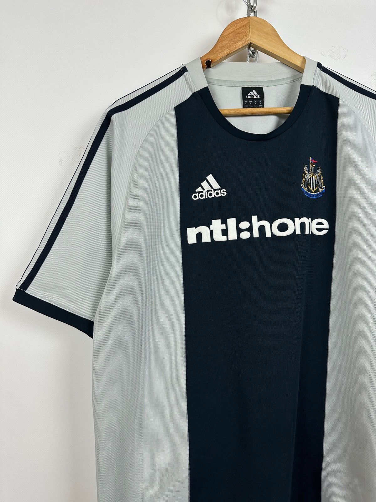 Adidas 2002 Vintage Adidas Newcastle United Away Soccer Jersey Size US L / EU 52-54 / 3 - 3 Thumbnail