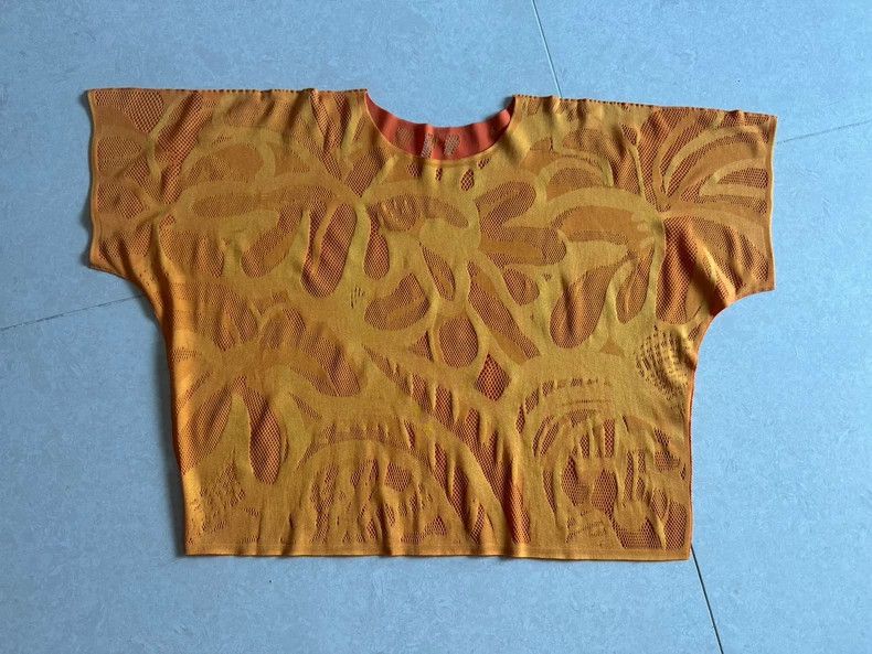 Issey Miyake Issey Miyake size:one size Orange short-sleeved shirt Size XS / US 0-2 / IT 36-38 - 3 Thumbnail