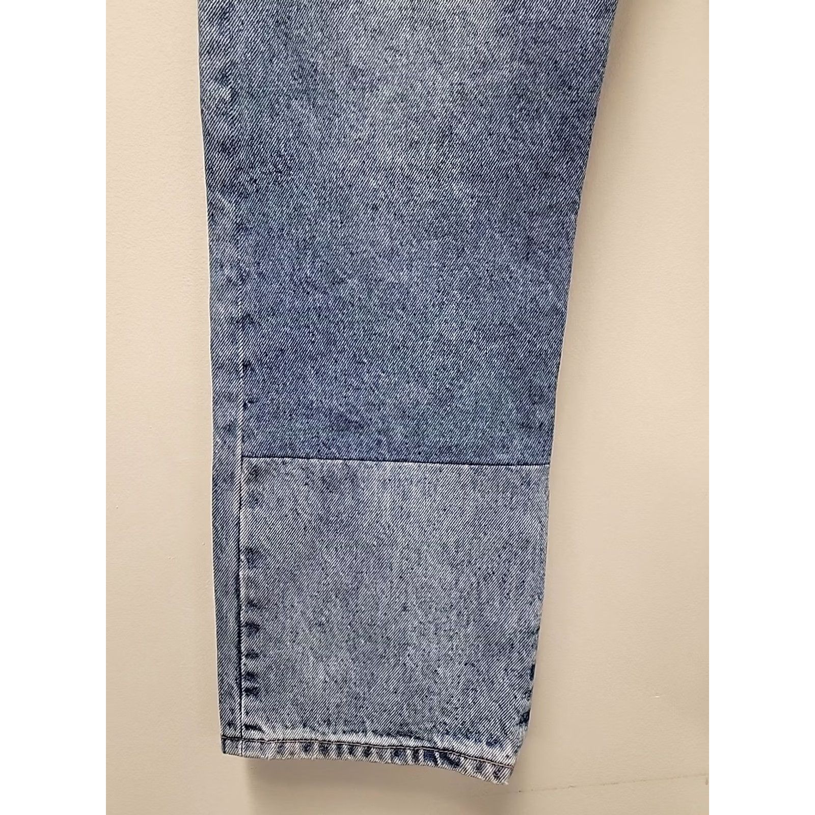 Levi's Levi's 501 Jeans Women's Blue Denim 31x30 Regular Inseam 5-Pocket Patchwork Pants NWT Vintage-Free Molded 501 Series Size 24" / US 00 / IT 34 - 4 Thumbnail