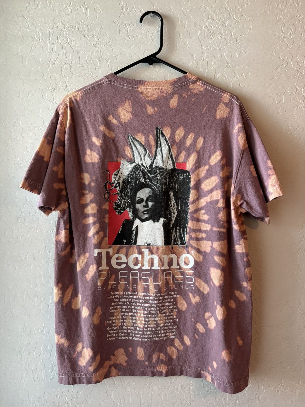 Pleasures Pleasures ‘techno pleasures’ tee Size US M / EU 48-50 / 2 - 4 Thumbnail