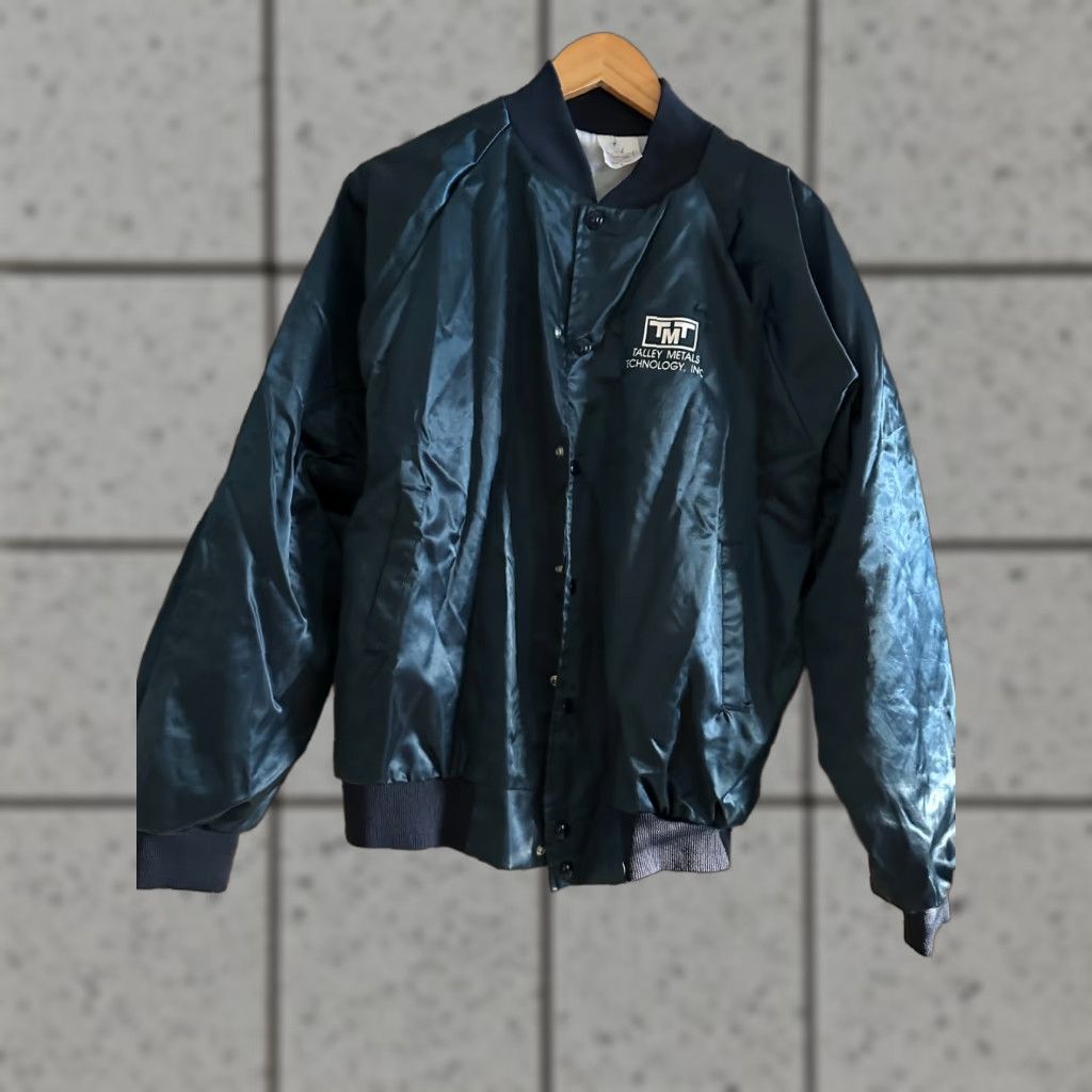 Vintage Auburn Sportswear Jacket L Satin Blue Made in USA Size US L / EU 52-54 / 3 - 1 Thumbnail