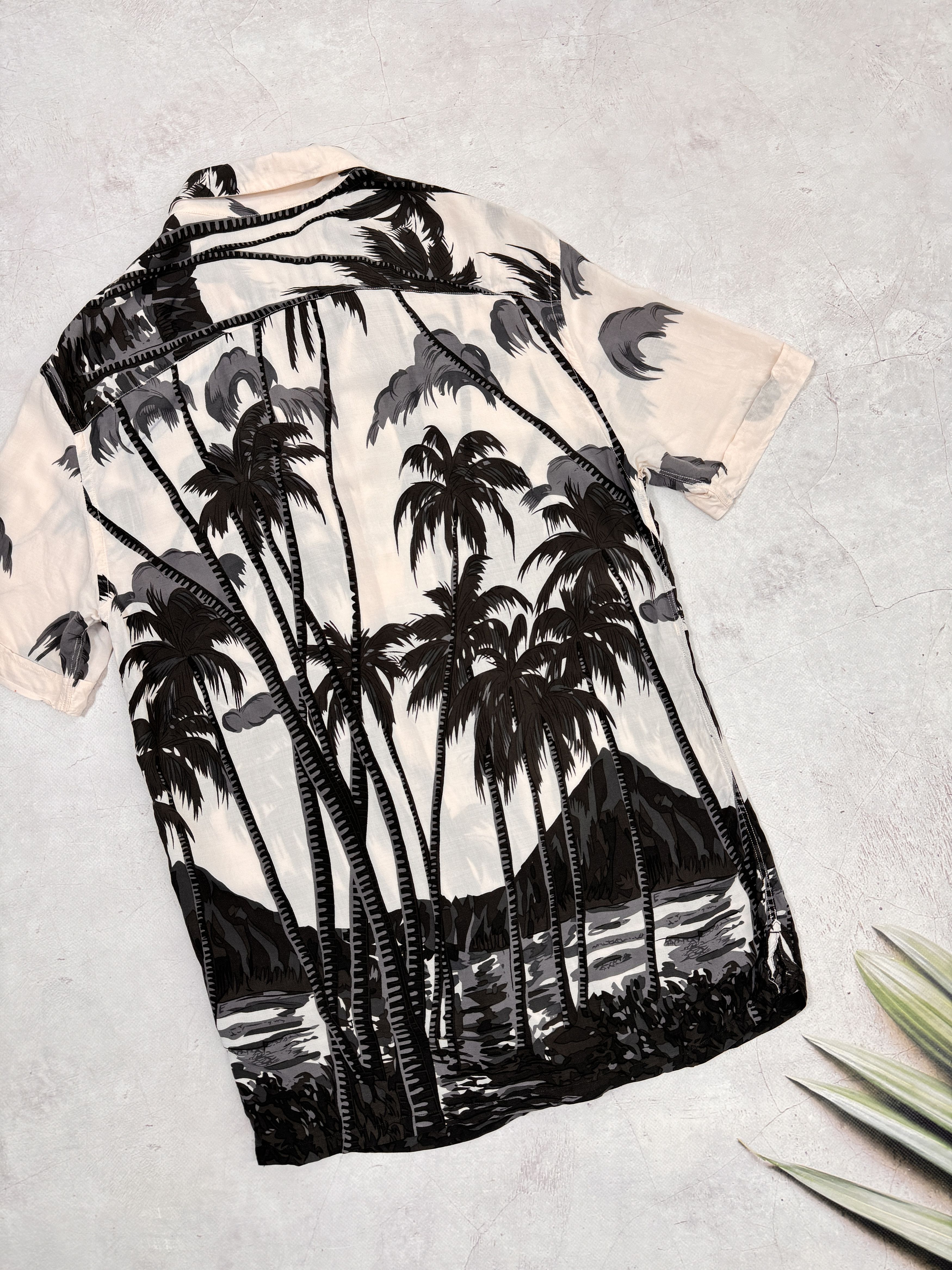Allsaints Allsaints Hawawiian Shirt Viscose Palmes & Ocean Size US S / EU 44-46 / 1 - 18 Thumbnail