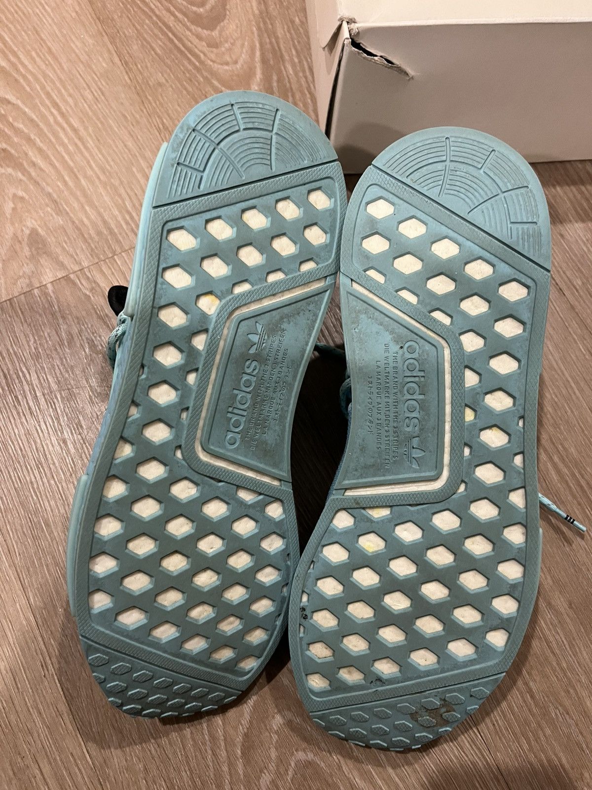 Adidas × Pharrell Adidas human race Size US 12 / EU 45 - 6 Thumbnail