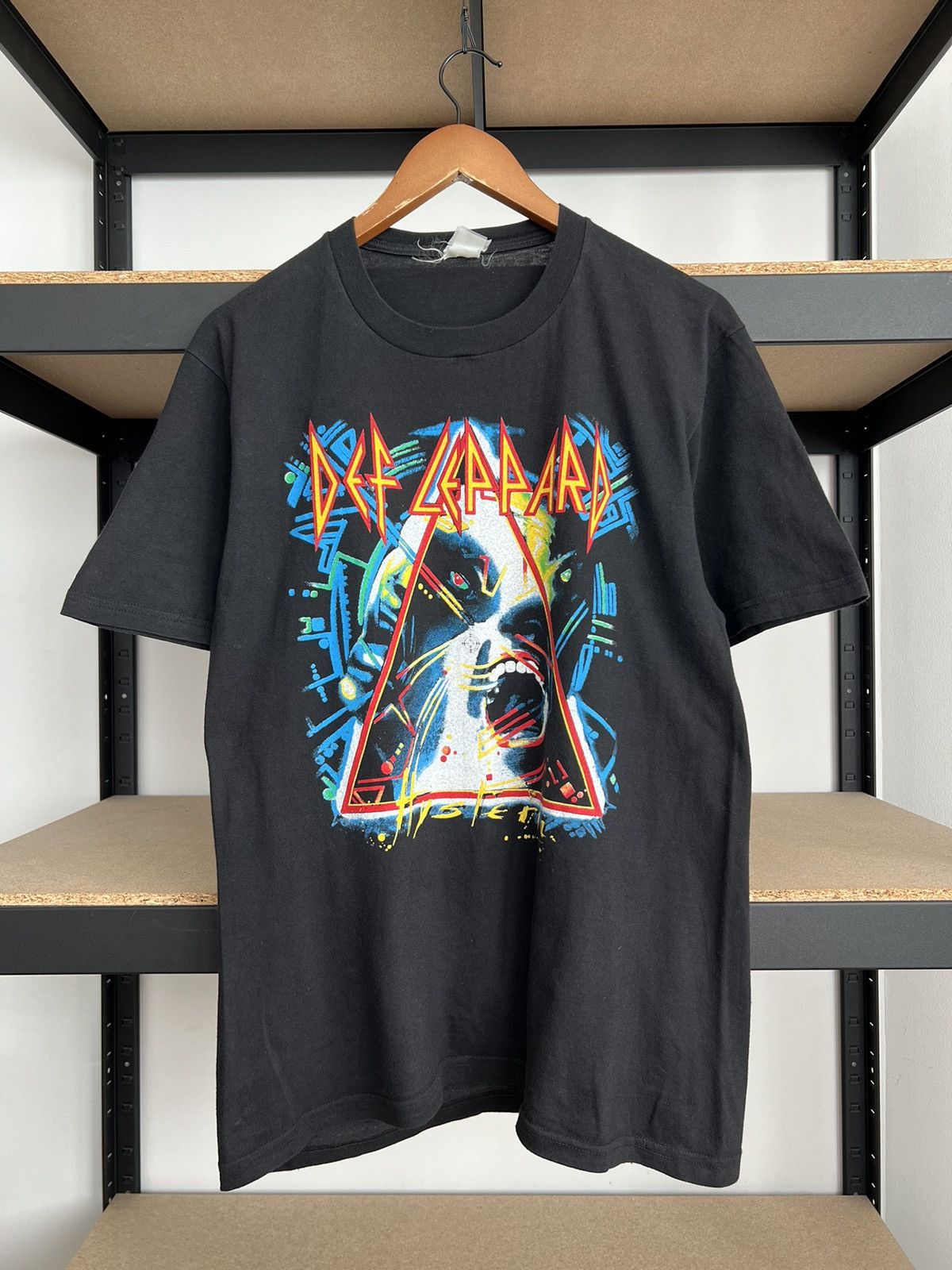 Band Tees Vintage 1987 Def Leppard Hysteria Tour Black T-shirt Size US L / EU 52-54 / 3 - 1 Thumbnail