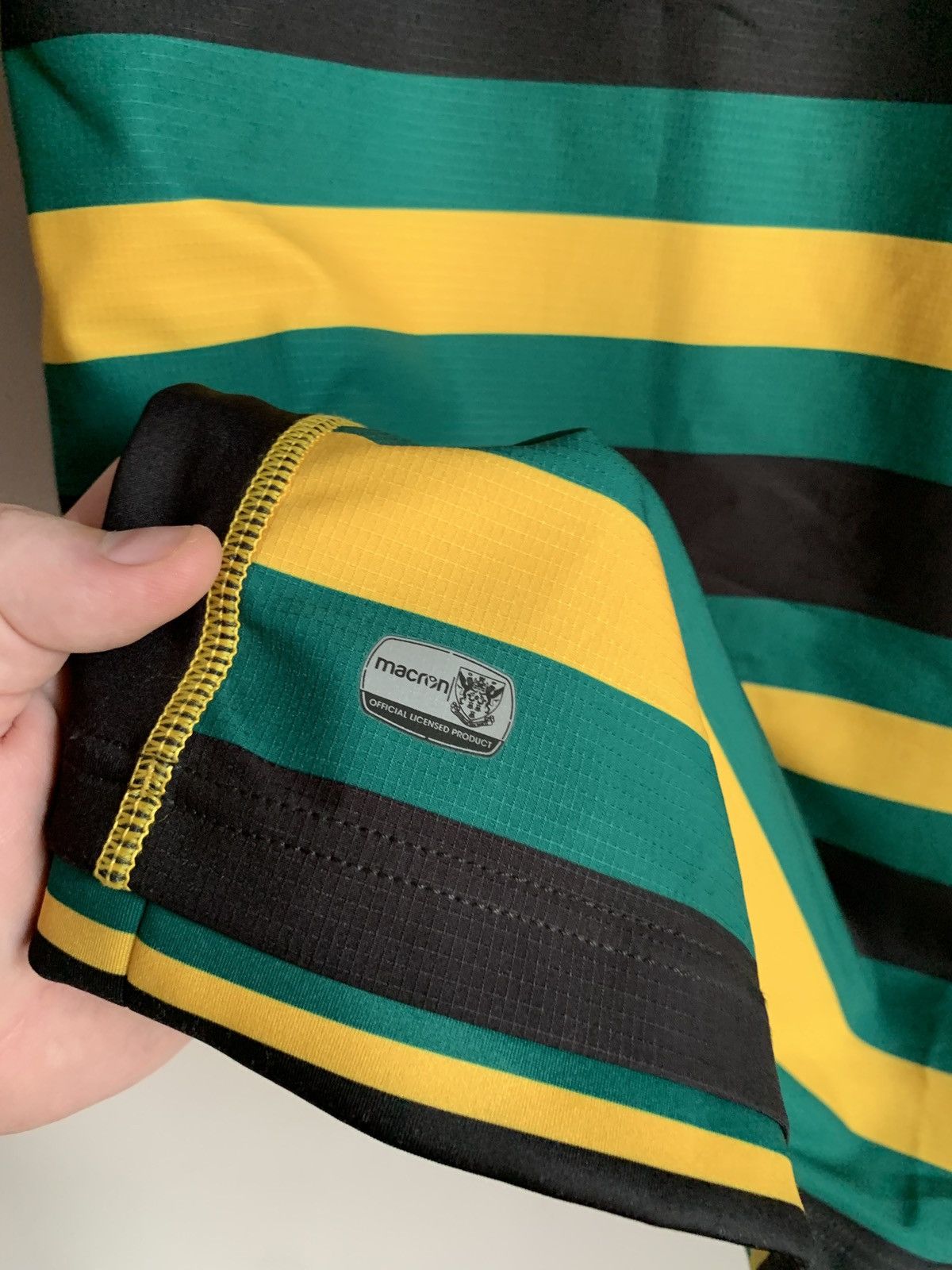 Macron Northampton Saints Rugby Union Shirt Macron Jersey Size 4XL Size US XXL / EU 58 / 5 - 6 Thumbnail