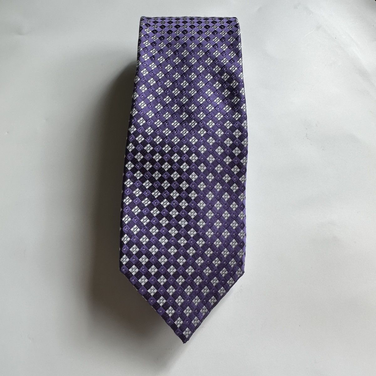 Michael Kors Michael Kors Geometric Purple and Silver Silk Tie Size ONE SIZE - 1 Thumbnail