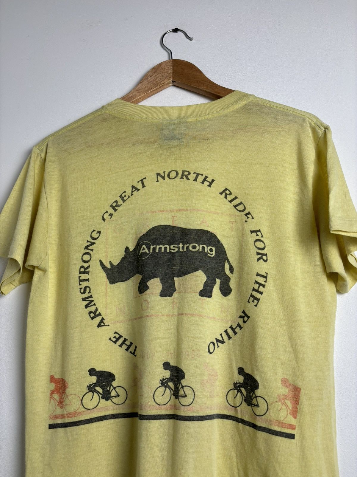 Vintage Vintage 1988 Armstrong Ride Singlestitch Tee Size US M / EU 48-50 / 2 - 9 Thumbnail