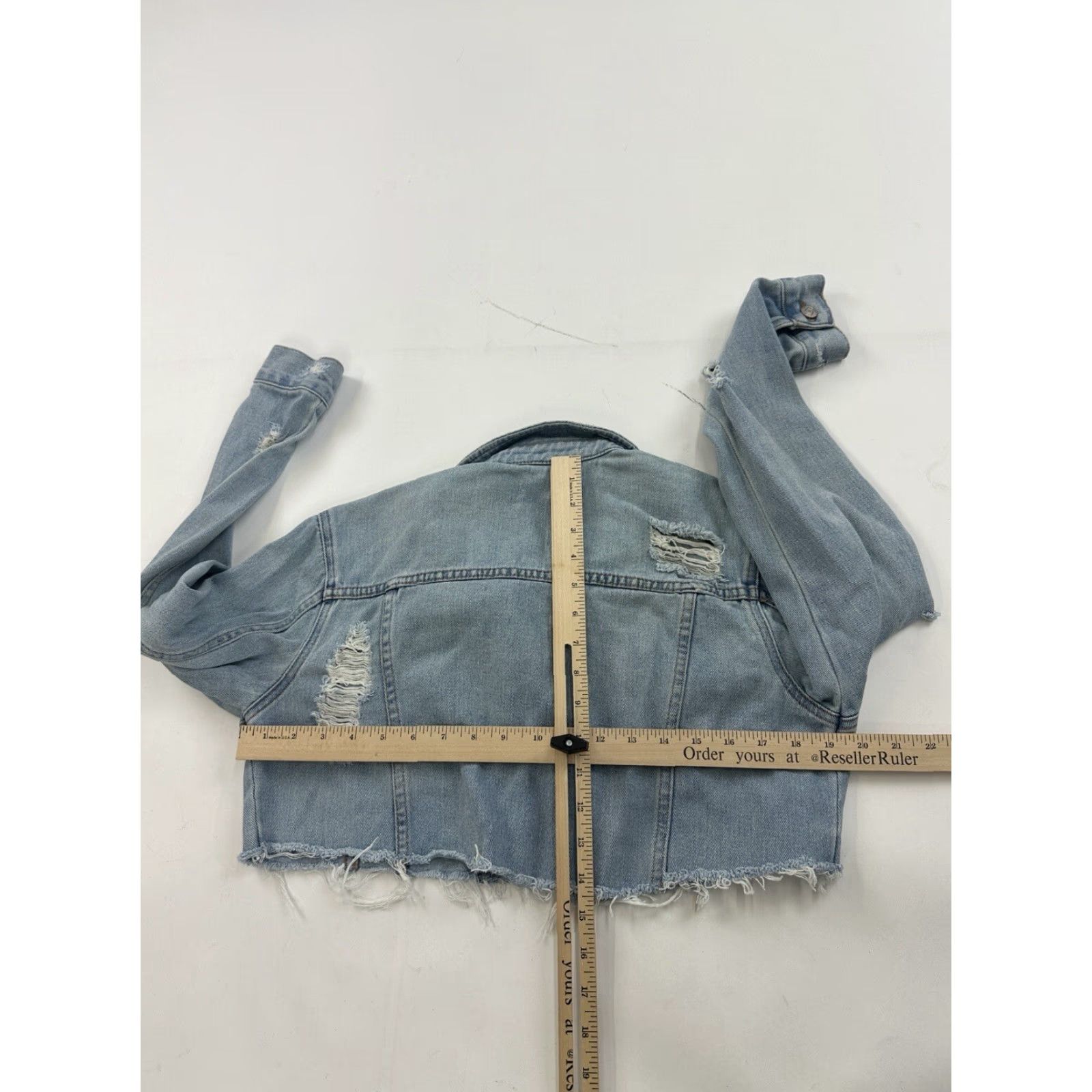 Pacsun Pacsun Denim Jacket Womens Small Blue Cropped Distressed Casual Party/Cocktail Travel Short Jacket with Pockets Size S / US 4 / IT 40 - 6 Thumbnail