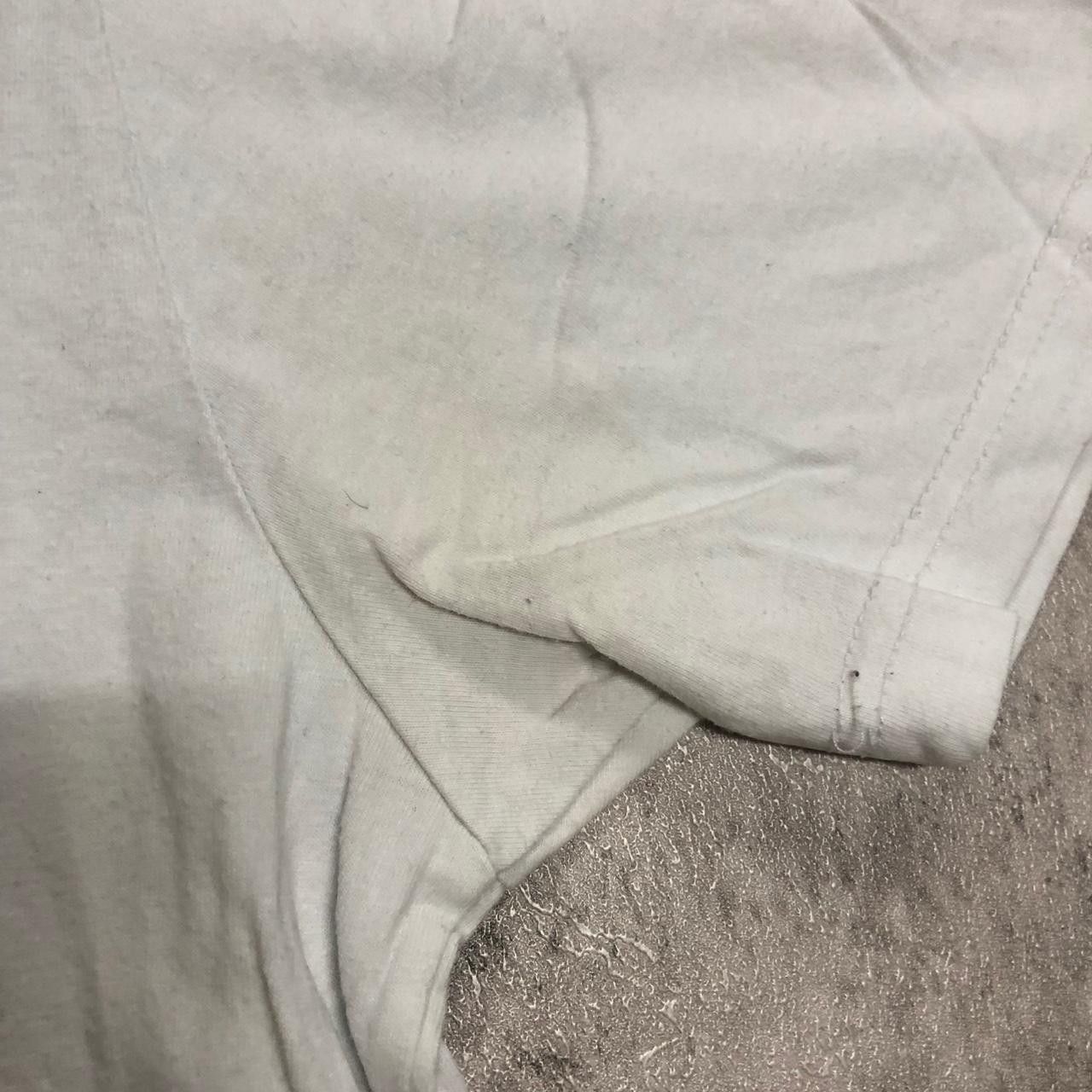 Ellesse White Ellesse T-shirt with a small mark on the front Size US L / EU 52-54 / 3 - 4 Thumbnail