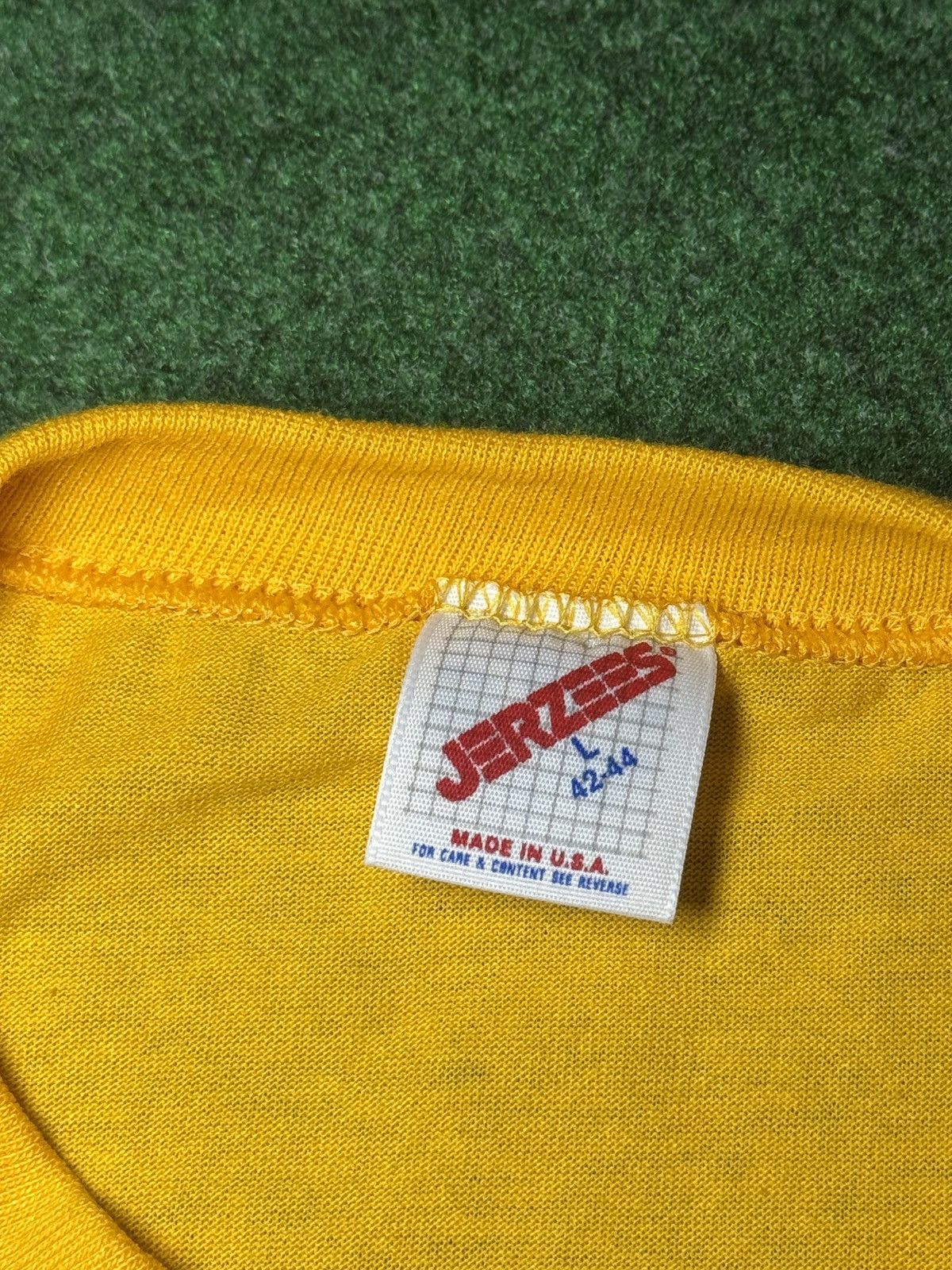 Vintage Church Of The Cross 90s Build And They Will Come L T Shirt Size US L / EU 52-54 / 3 - 3 Thumbnail