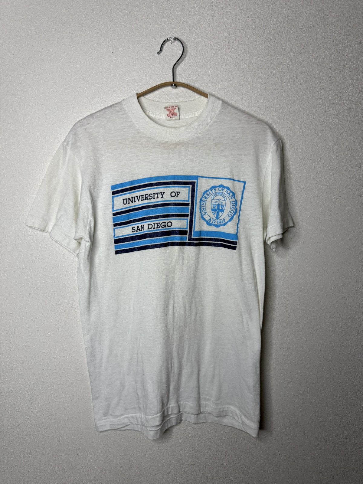 Vintage Vintage 1980’s University San Diego White T-Shirt Large Size US L / EU 52-54 / 3 - 1 Thumbnail