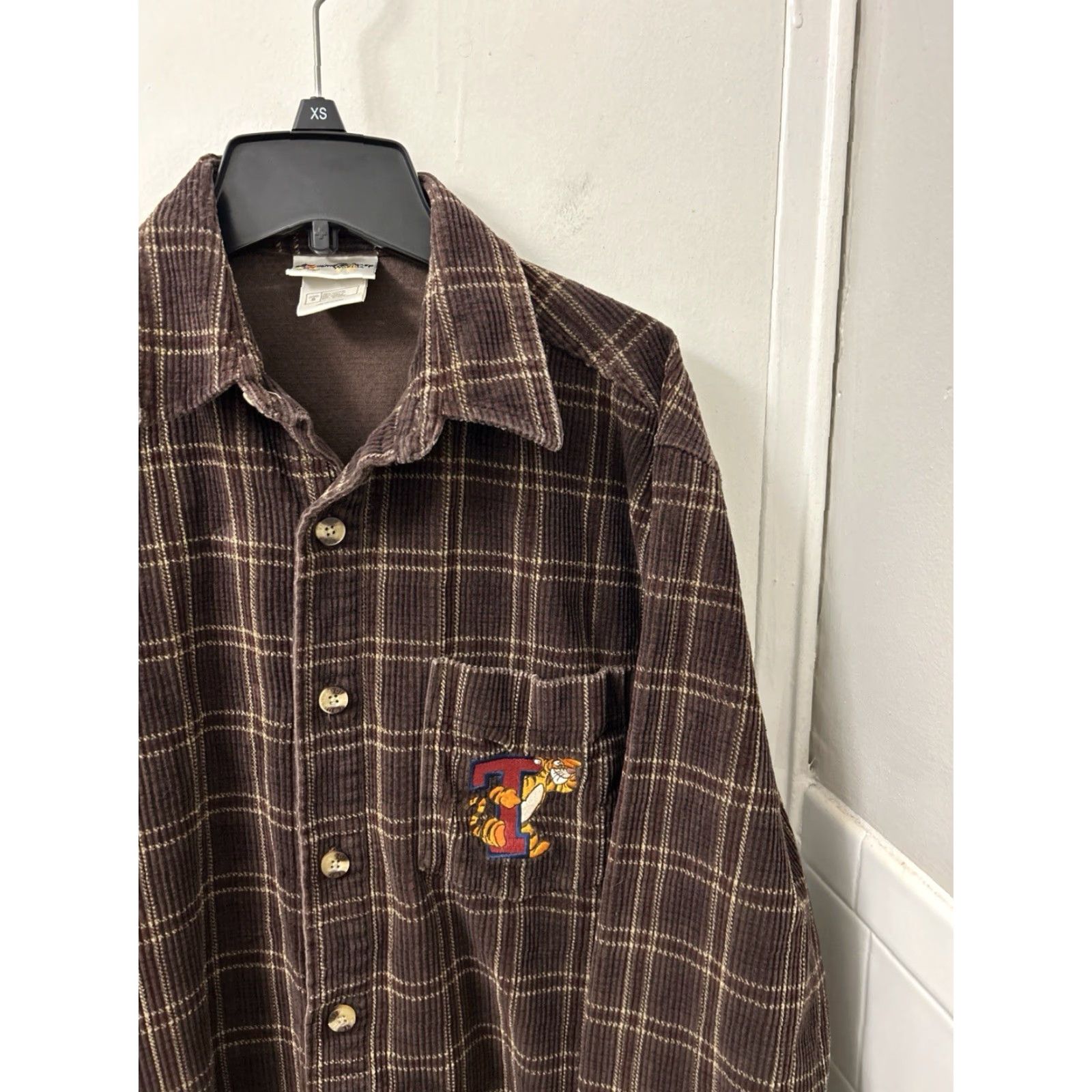 Disney VINTAGE Walt Disney World Corduroy Shirt Mens S Brown Tigger Plaid Button Down Size US S / EU 44-46 / 1 - 4 Thumbnail