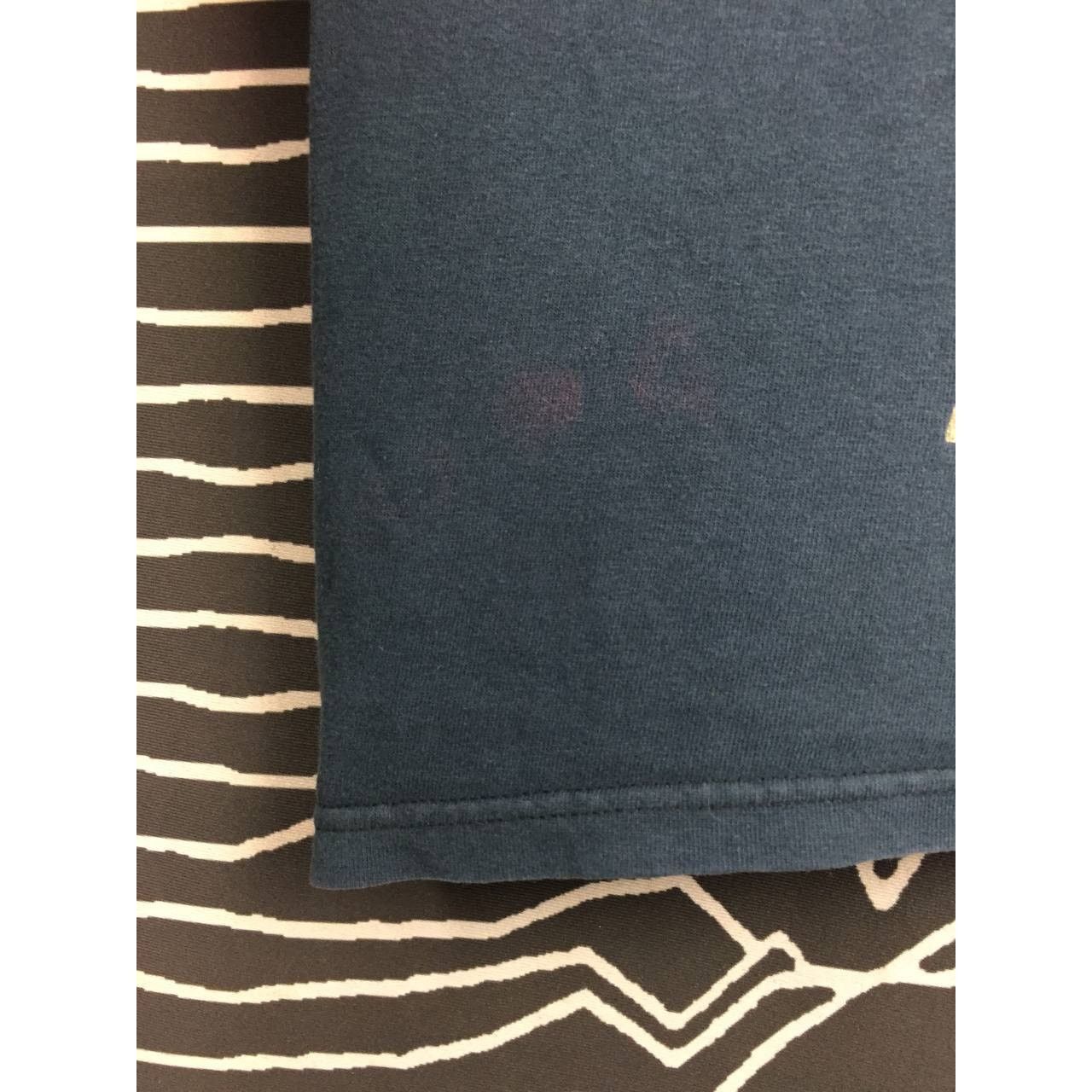 Anvil × Vintage Vtg 00s How Natural? Japanese Brand Big Logo Tee Size US L / EU 52-54 / 3 - 11 Thumbnail
