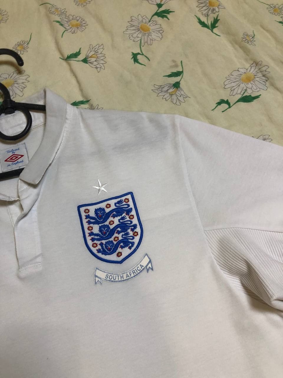 Umbro ENGLAND TEAM JERSEY HOME FOOTBALL SOCCER SHIRT Size US M / EU 48-50 / 2 - 2 Thumbnail