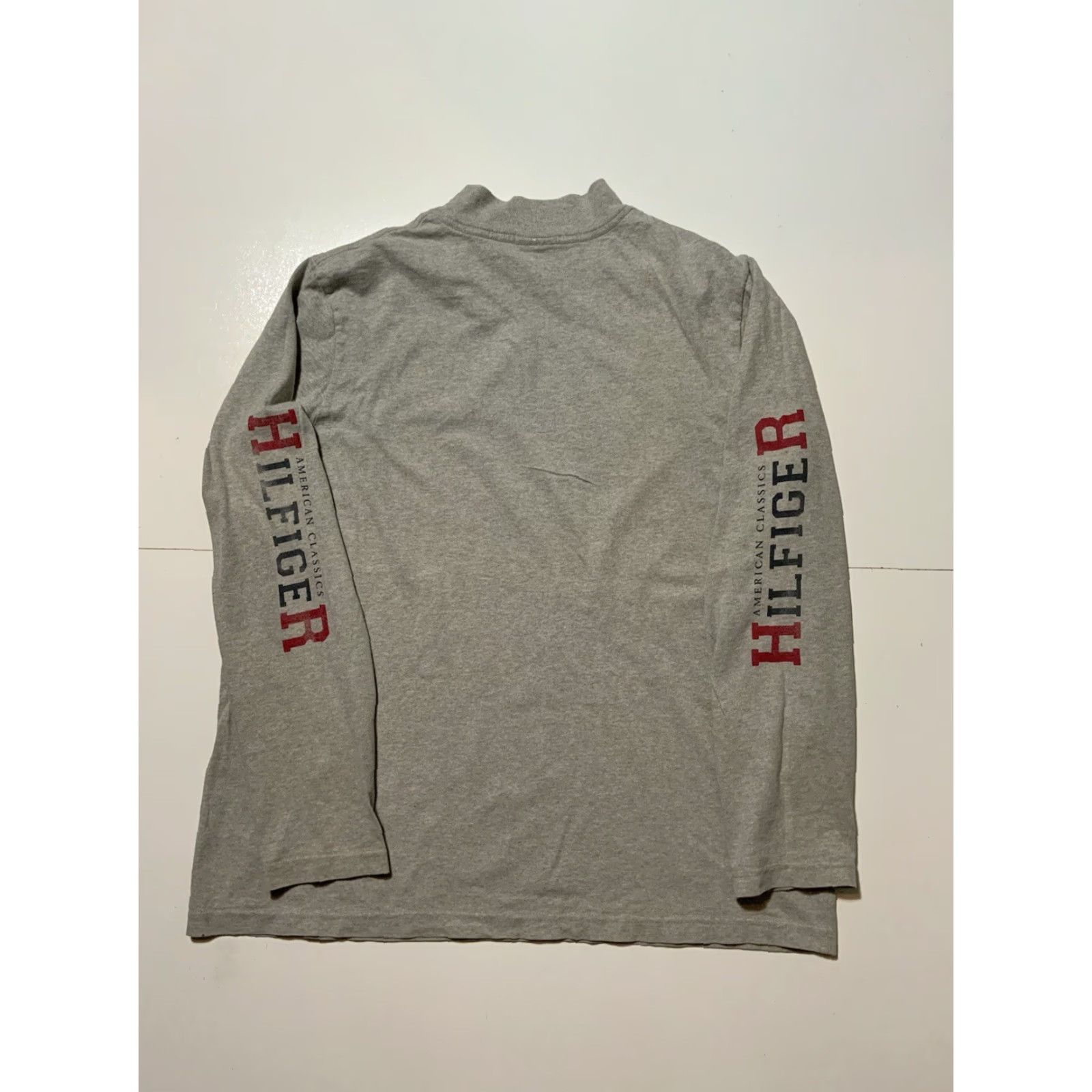 Tommy Hilfiger VINTAGE Tommy Hilfiger American Classics Mock Neck USA Made L/S T-Shirt XL Gray 90s Mens Shirt Size US XL / EU 56 / 4 - 2 Thumbnail