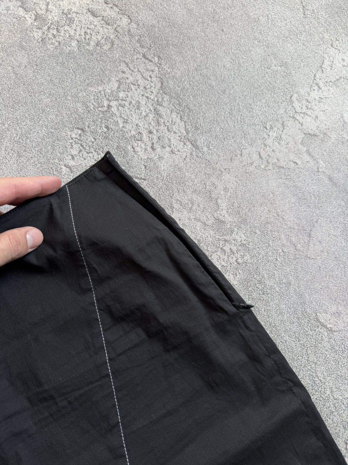 Sarah Pacini Sarah Pacini Black Skirt Italy Asymmetrical Stitch Zip Sz 1 Size 25" / US 0 / IT 36 - 6 Thumbnail