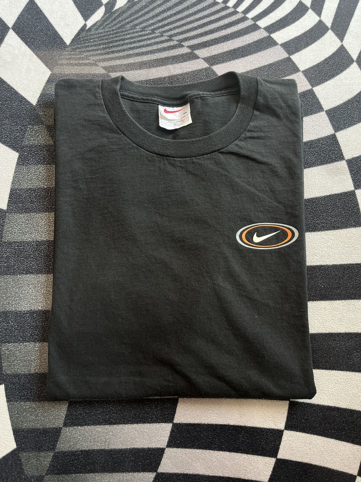 Nike Vintage NIKE ATHLETICS Logo collection 90’s Tshirt Size US XL / EU 56 / 4 - 1 Thumbnail