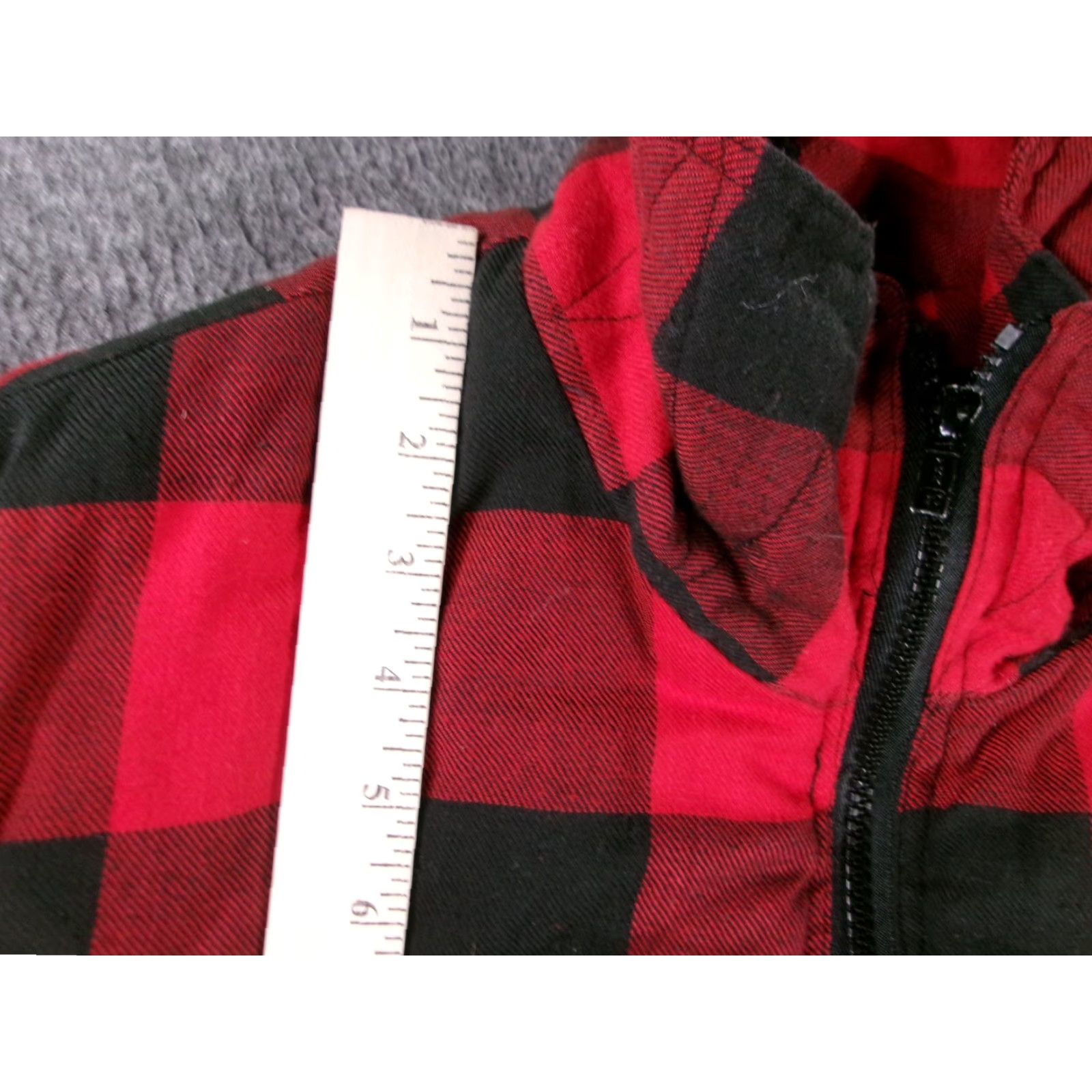 Vintage VINTAGE Branded Lion Vest Mens M Red Black Buffalo Plaid Quilted Zippered Pockets Size US M / EU 48-50 / 2 - 4 Thumbnail