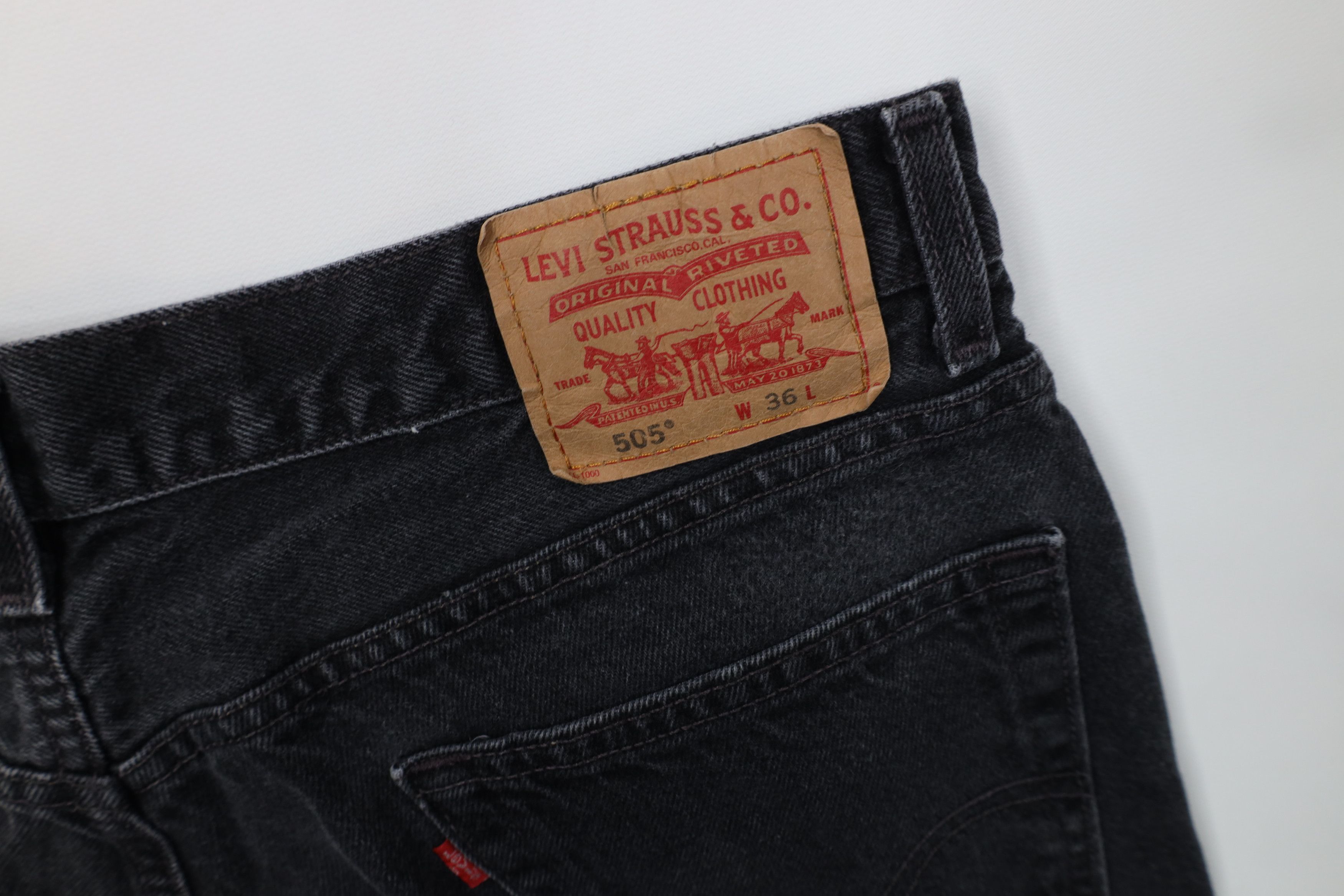 Levi's Vintage Y2K 2003 Levis 505 Fit Denim Jean Shorts Black Size US 36 / EU 52 - 12 Thumbnail