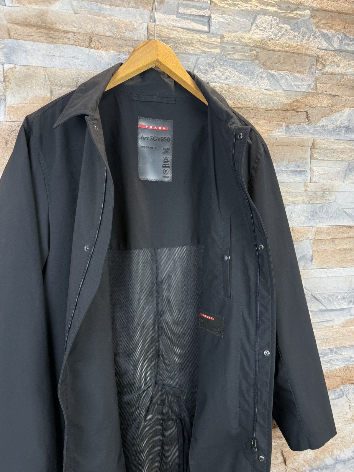 Prada Trench coach cloaks Prada jacket prada Art Sgv850 gore tex Size US L / EU 52-54 / 3 - 9 Thumbnail