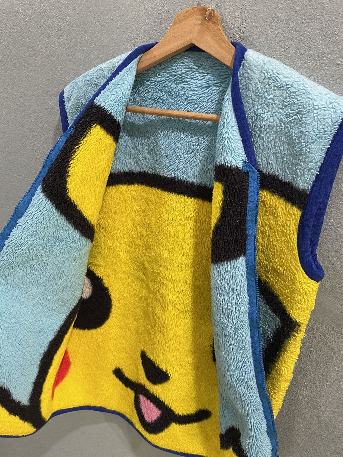 Japanese Brand × Pokemon × Vintage Vtg Pokemon Fleece Vest AOP Pikachu Size US M / EU 48-50 / 2 - 6 Thumbnail