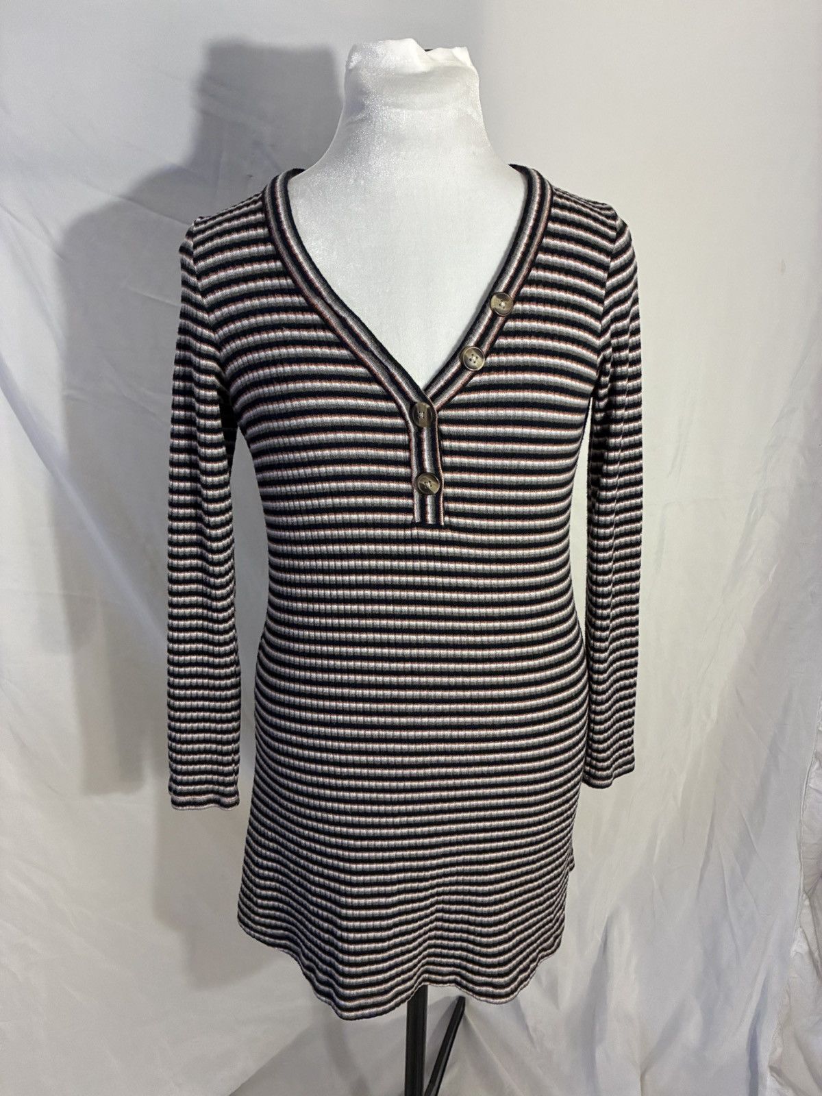 American Eagle Outfitters American Eagle Striped Soft Ribbed Fit & Flare Henley Dress Size M / US 6-8 / IT 42-44 - 1 Thumbnail