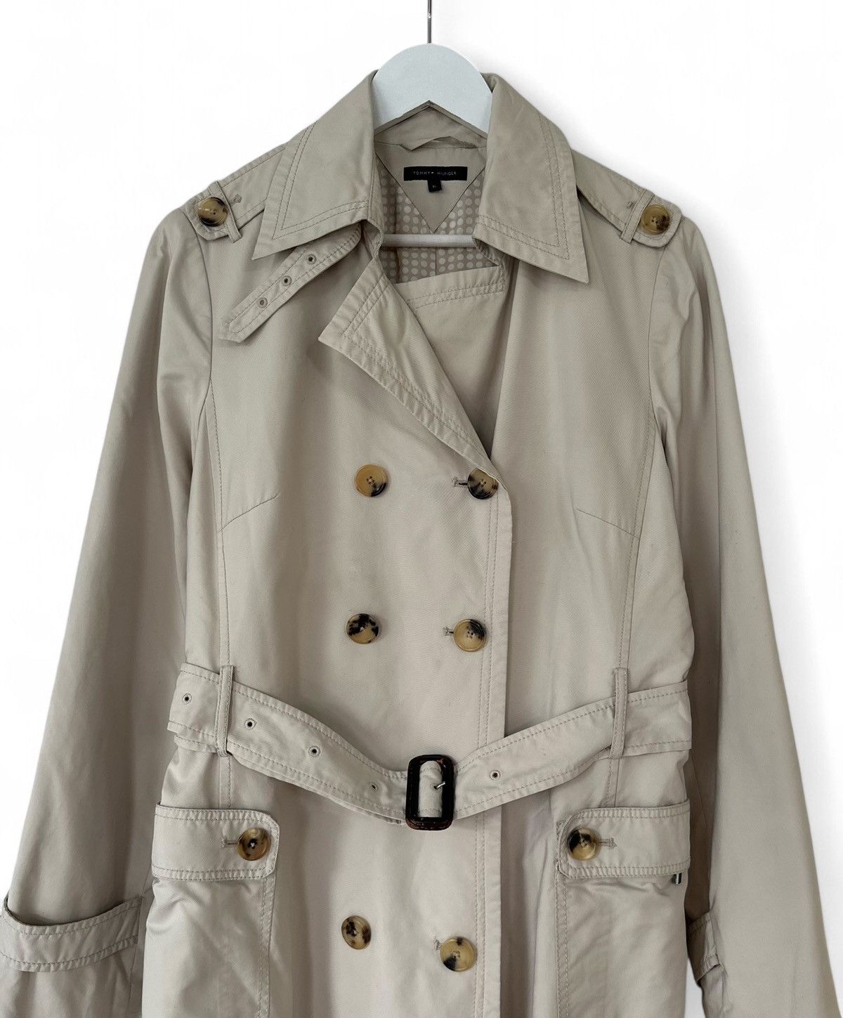 Tommy Hilfiger Tommy Hilfiger Beige Belted Trench Coat Women's Size XL Size XL / US 12-14 / IT 48-50 - 3 Thumbnail