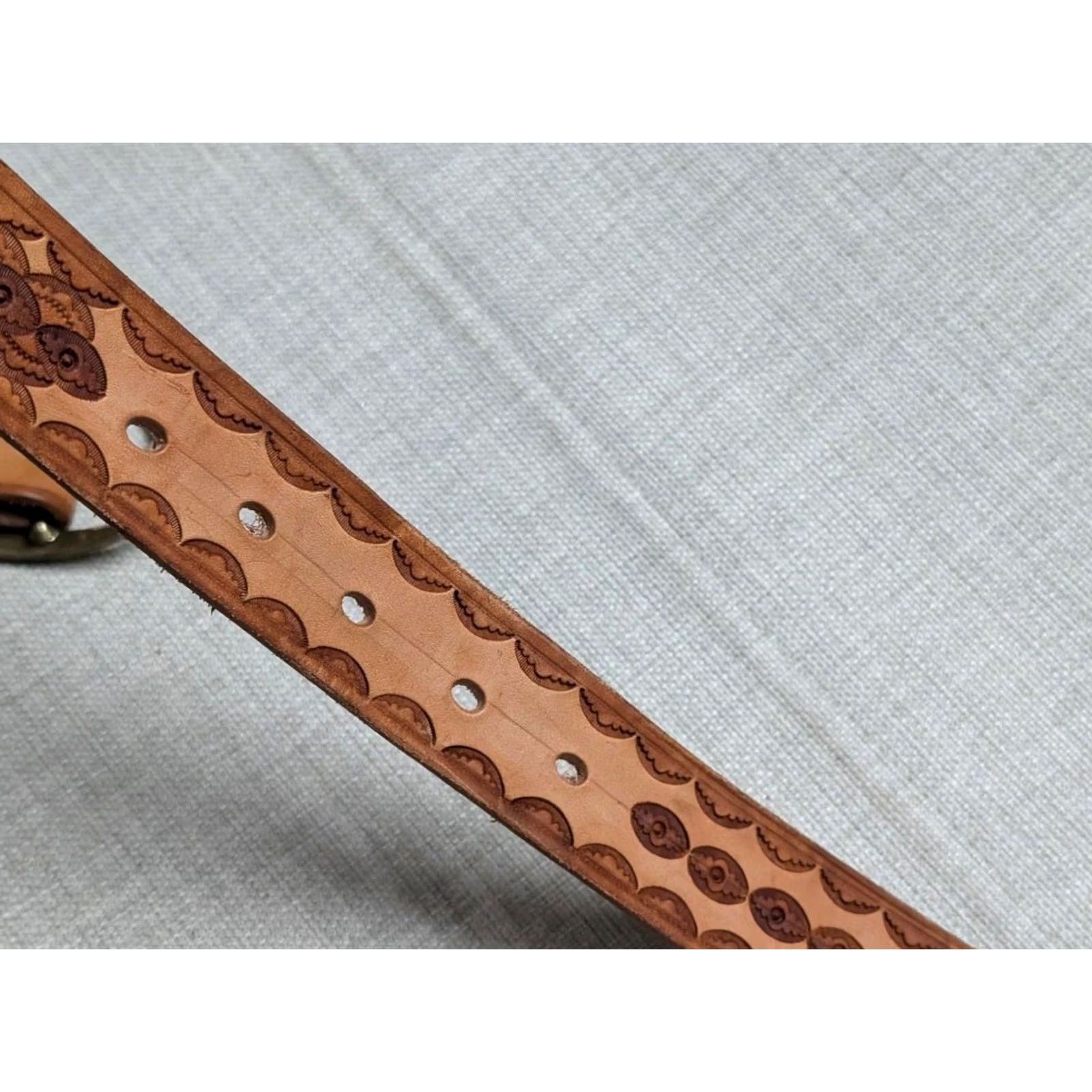 Vintage VINTAGE HANDCRAFTED belt TOOLED cowhide 40 brown WESTERN geometric brass Size 40 - 6 Thumbnail