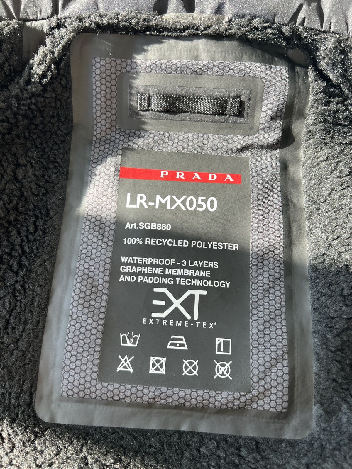 Prada 🔥🔥 2400$ Prada Black Extreme-Tex Down Vest Size US L / EU 52-54 / 3 - 15 Thumbnail