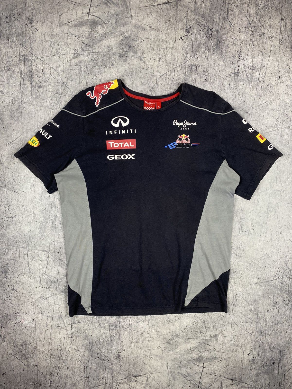 Pepe Jeans × Red Bull Pepe Jeans Red Bull Racing Infinity Pirelli Tee T Shirt Size US XL / EU 56 / 4 - 11 Thumbnail