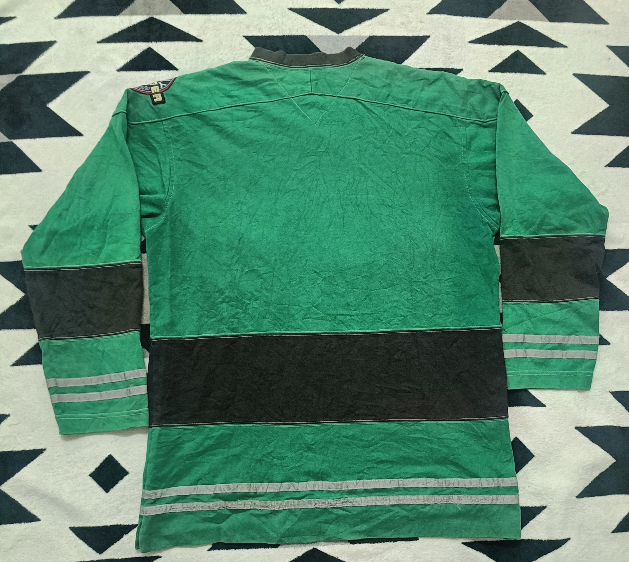 Rap Tees 🔥🔥 Rare Vintage 90s Tommy Hilfiger Jeans Sport Tech L/S Size US L / EU 52-54 / 3 - 3 Thumbnail