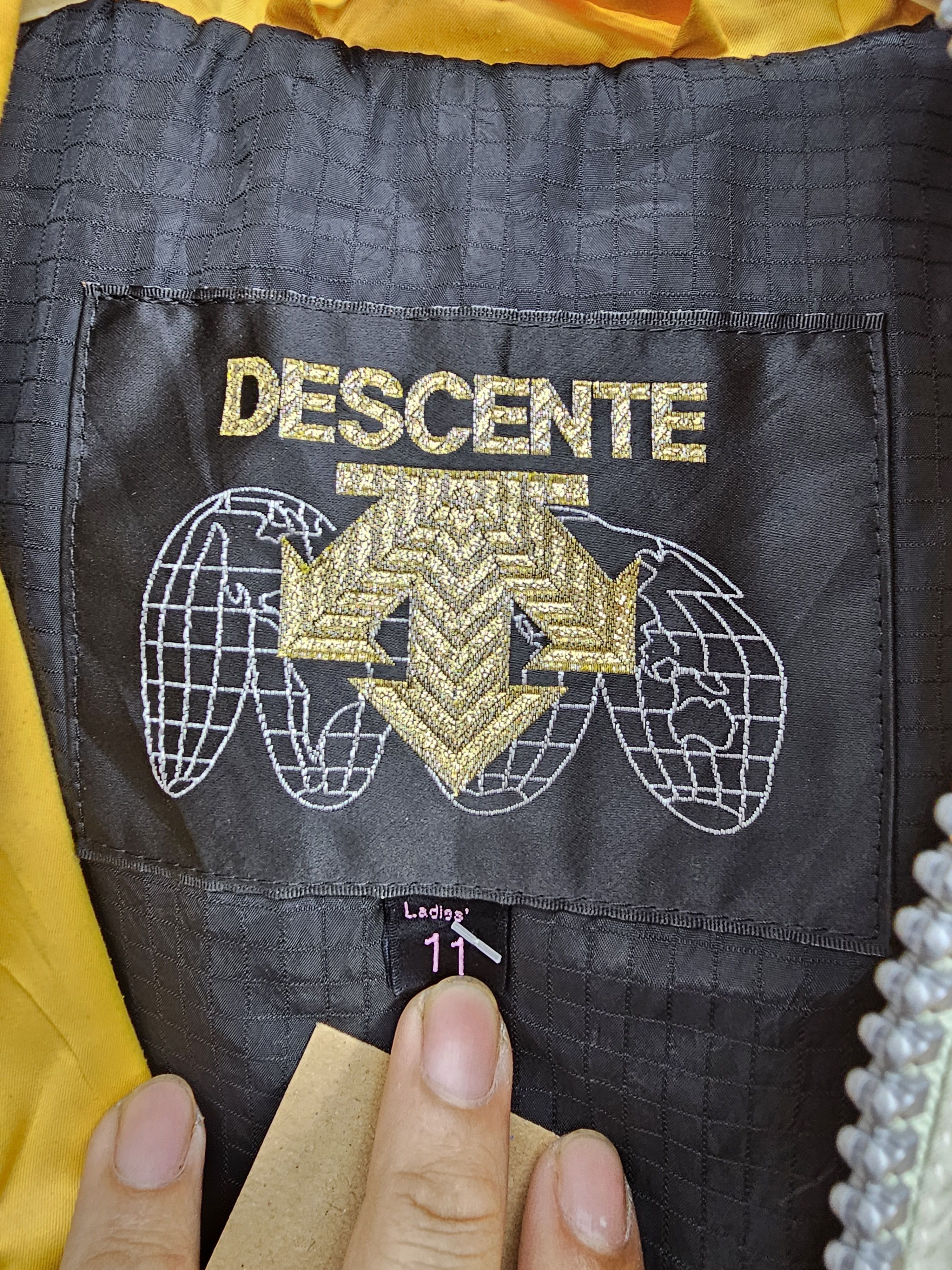 Descente Vintage DESCENTE Ladies Half Zipper Ski Jacket J0022 Size L / US 10 / IT 46 - 11 Thumbnail