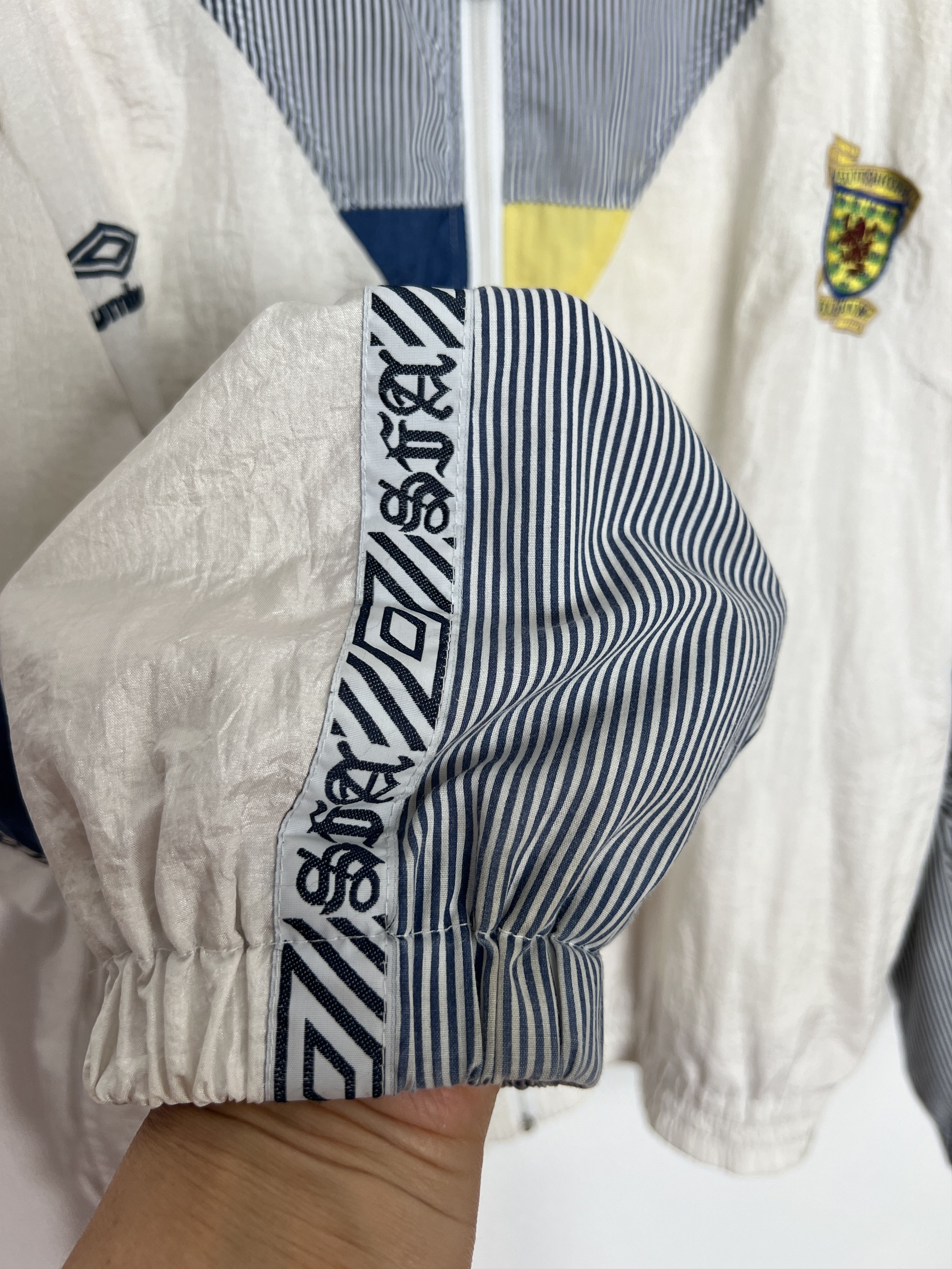Umbro Vintage 90's Umbro Scotland Football Jacket Soccer Track Top Size US M / EU 48-50 / 2 - 4 Thumbnail