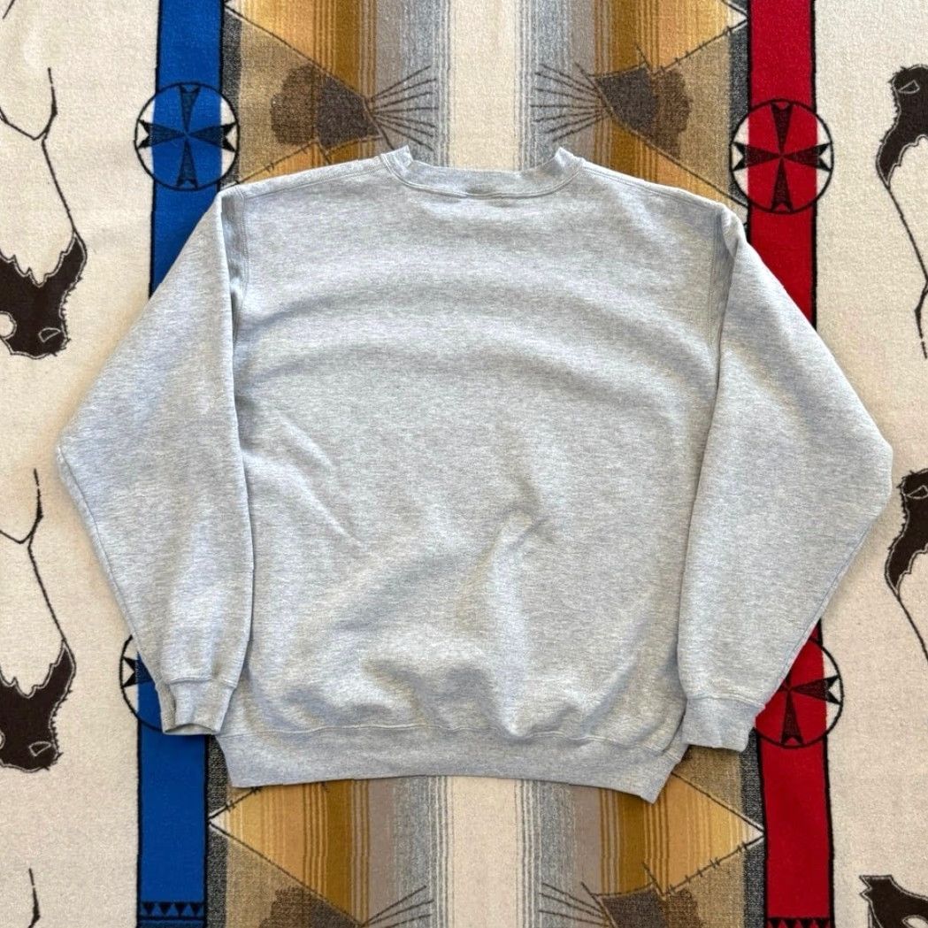 Carhartt VINTAGE Carhartt Embroidered Spell Out Crewneck Sweatshirt XL Gray Size US XL / EU 56 / 4 - 7 Thumbnail
