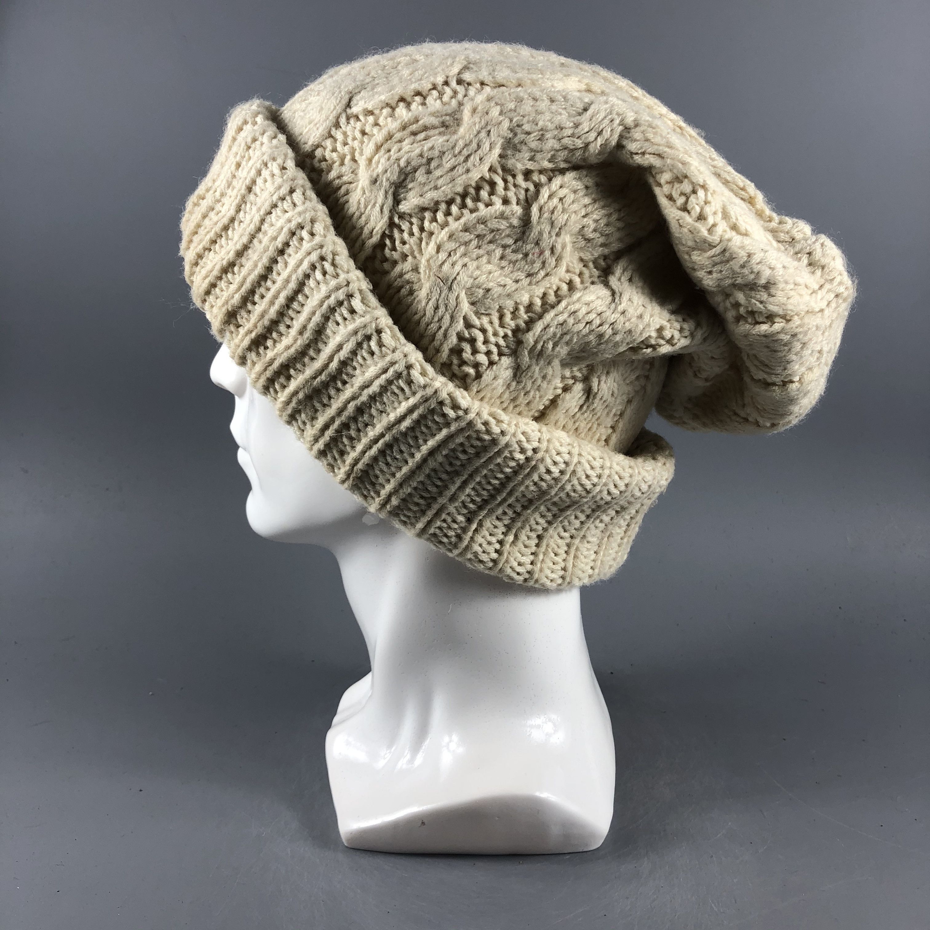 Other × Vintage Unknown Cable Knit Beanie Snow Hat Snow Cap -D065 Size ONE SIZE - 1 Thumbnail