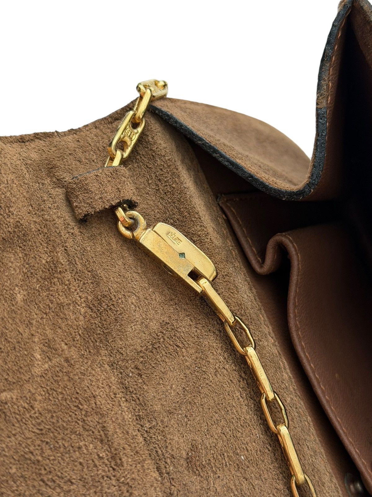Celine OG Triomphe Chain Brown Suede Envelope Bag Size ONE SIZE - 13 Thumbnail